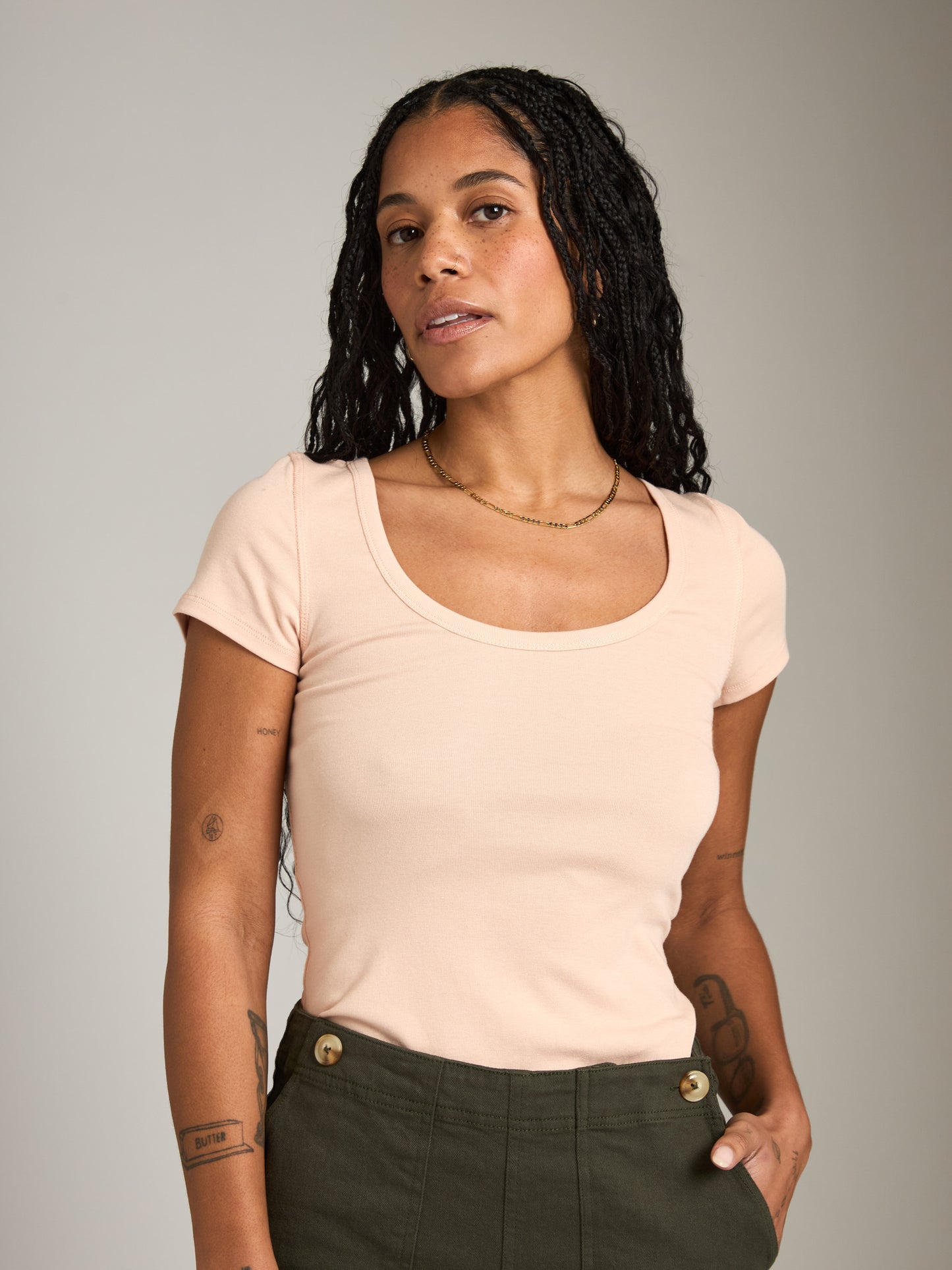 MONK & LOU - Starla Scoop Neck Tee