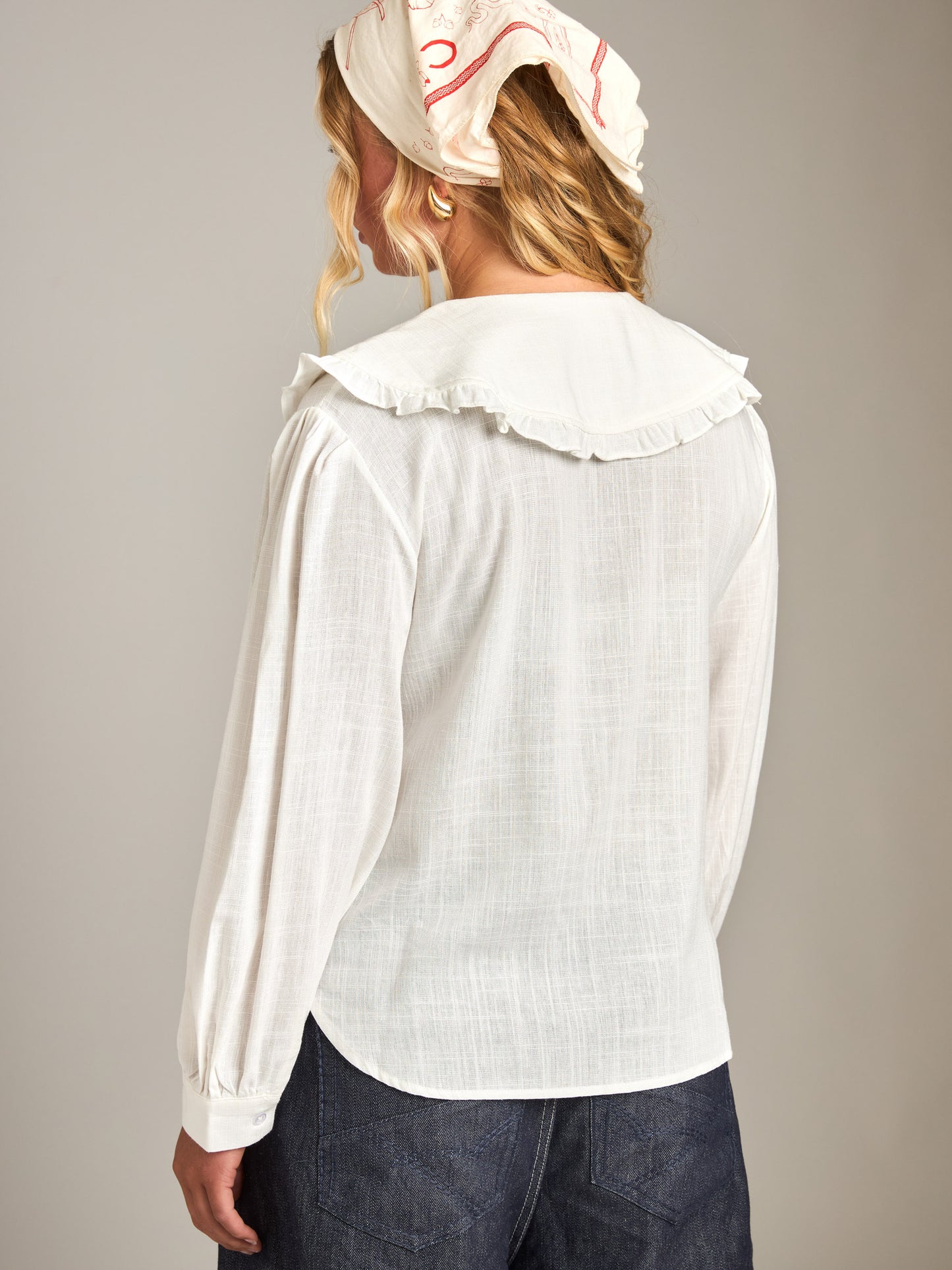 LOVEFINN - Peter Pan Collar Blouse -