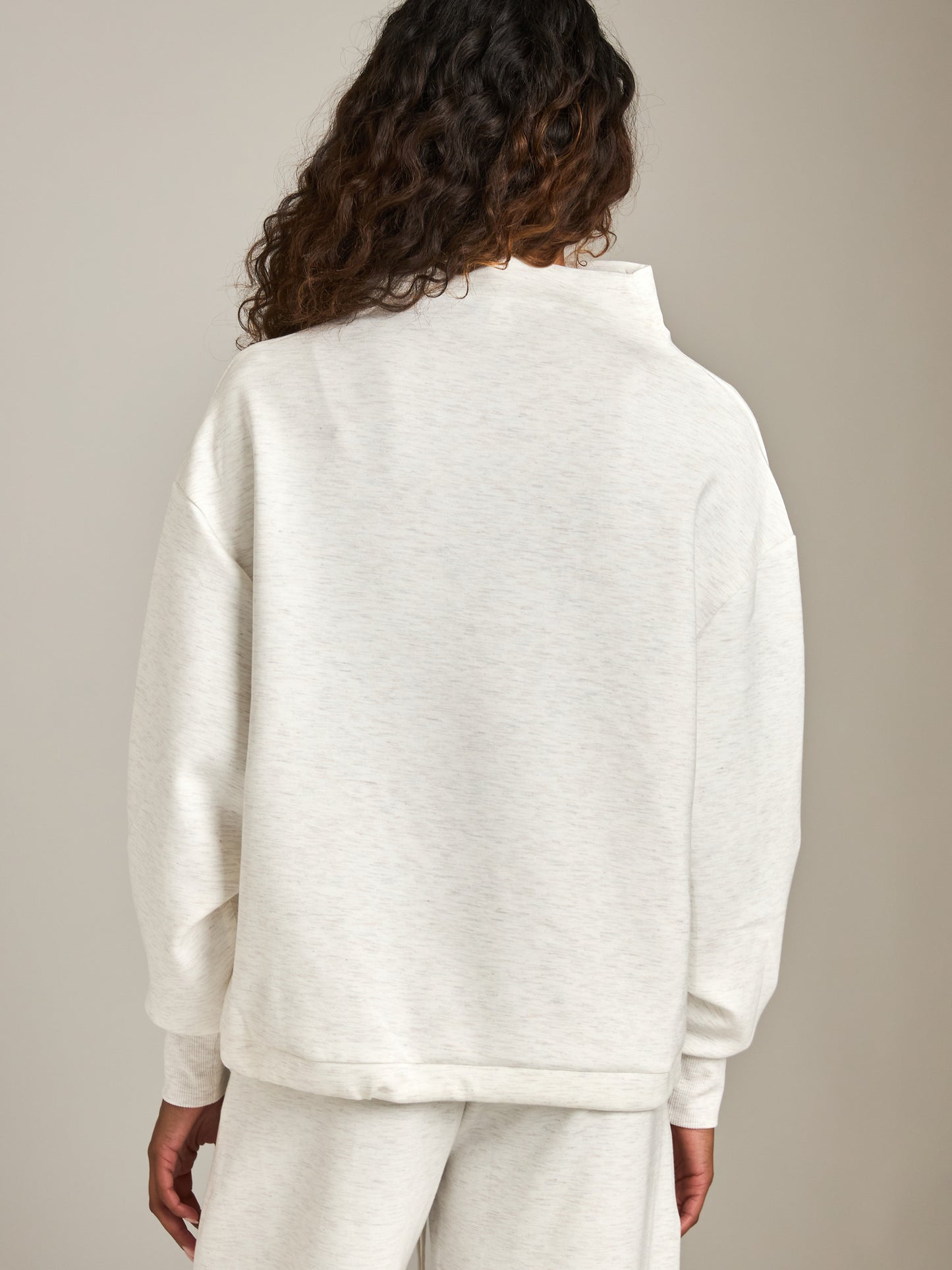 LOVEFINN - Morina Funnel Neck Top -