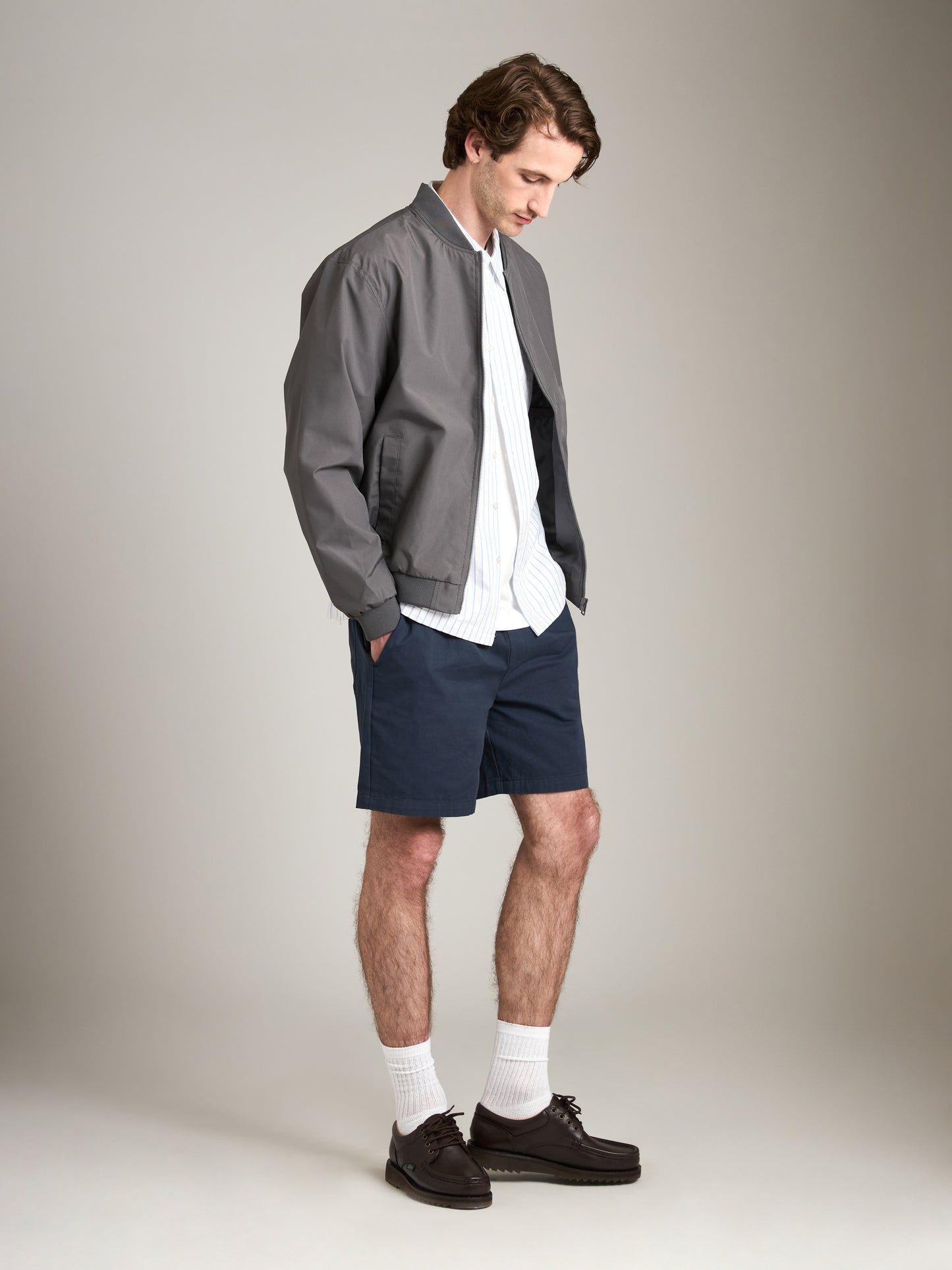 ATRIUM - Relaxed Mid Short