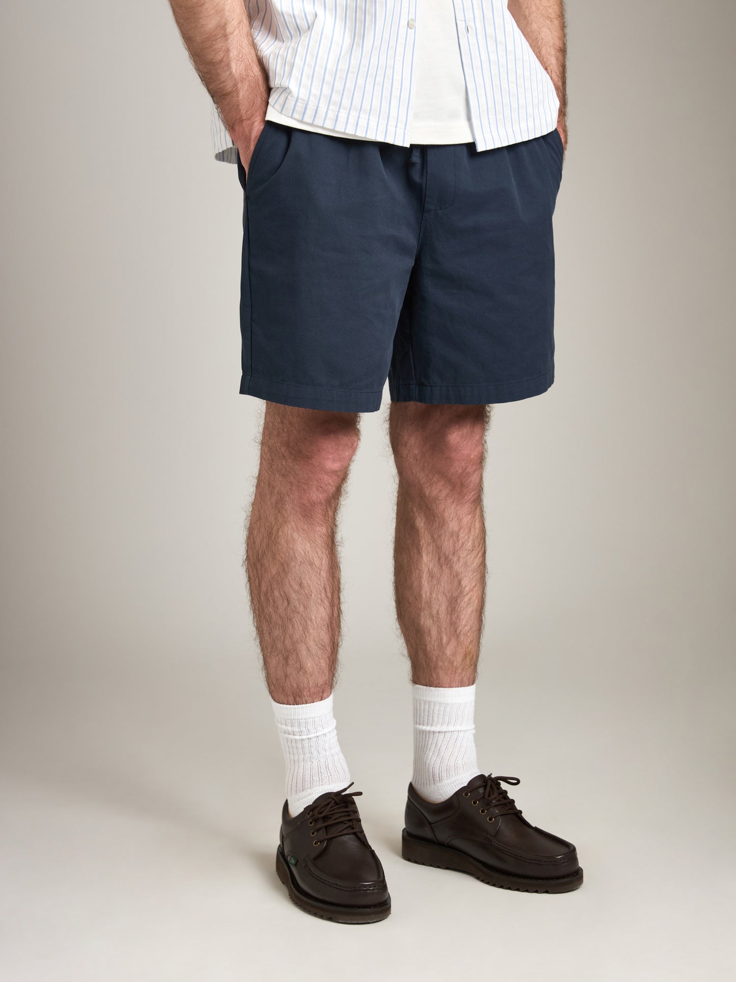 ATRIUM - Relaxed Mid Short