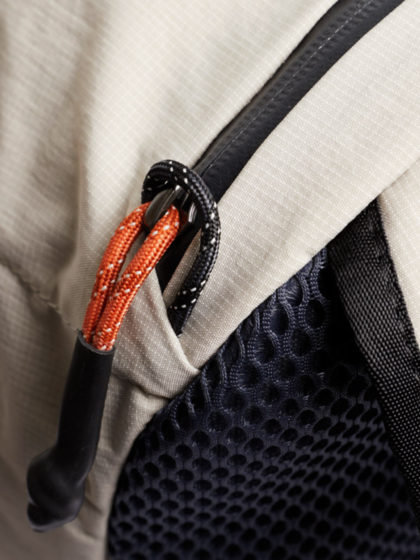 Lite Daypack - 20L