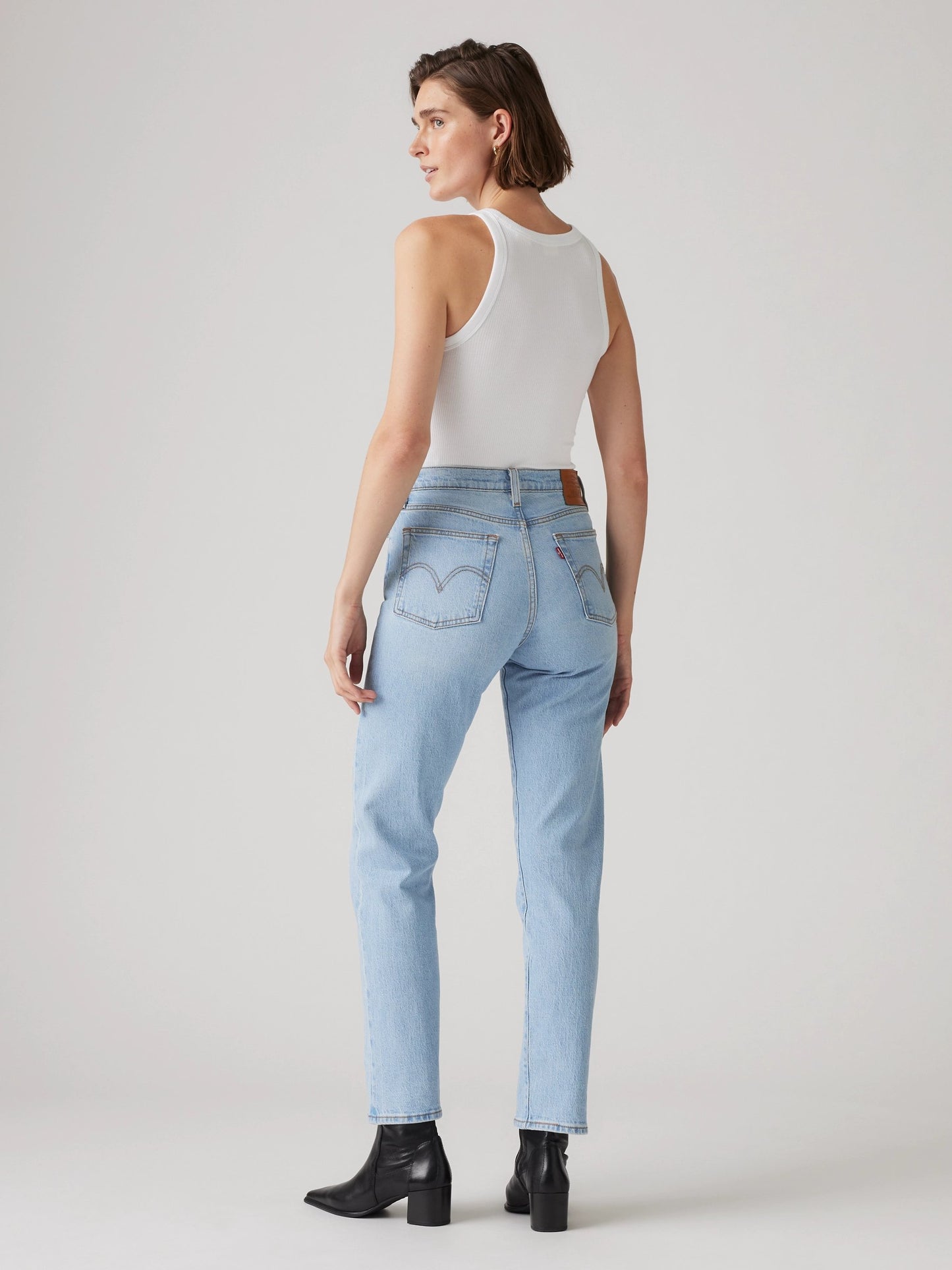 Wedgie Straight Jeans
