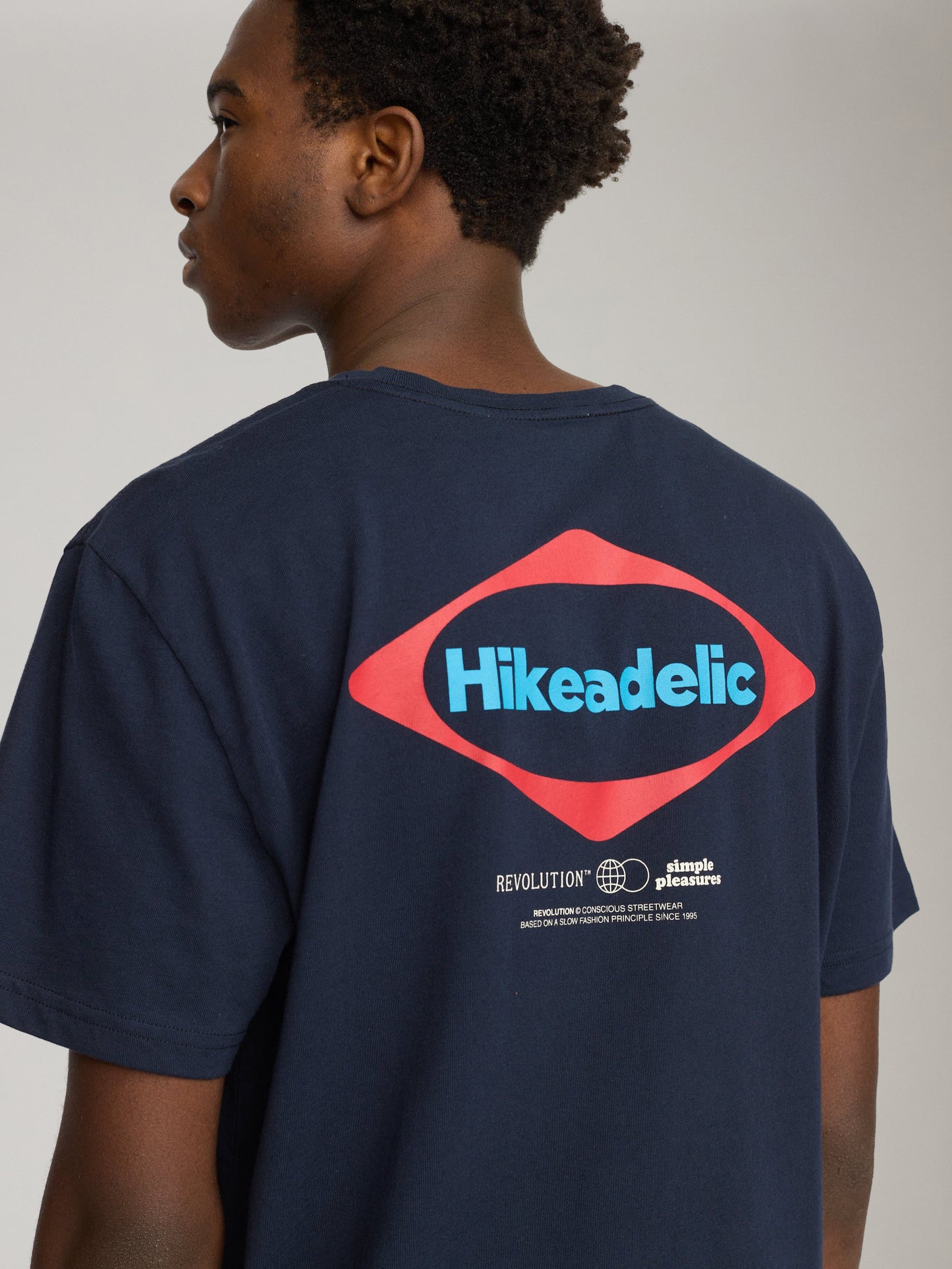 REVOLUTION - Hike T-Shirt -