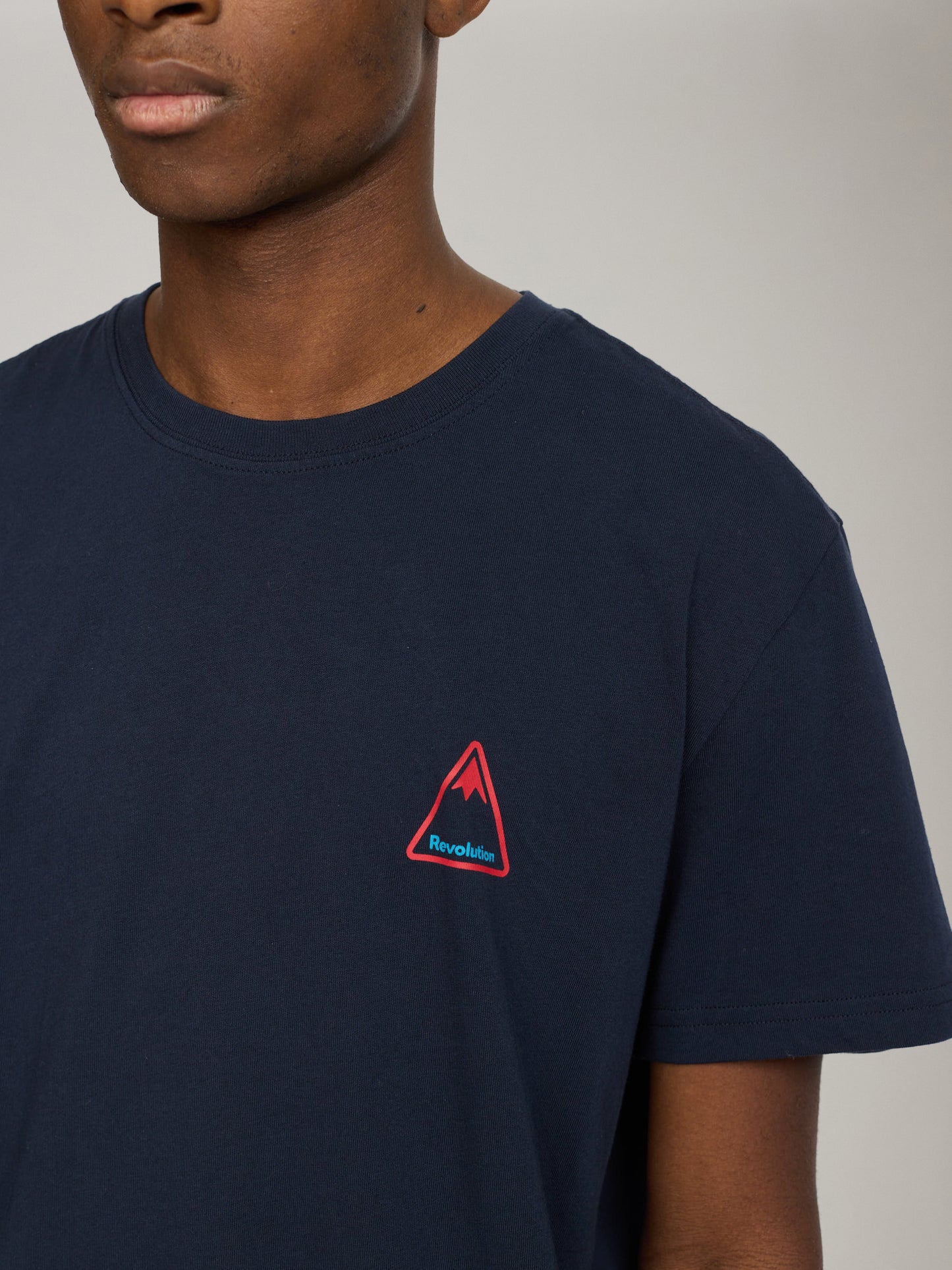 REVOLUTION - Hike T-Shirt -