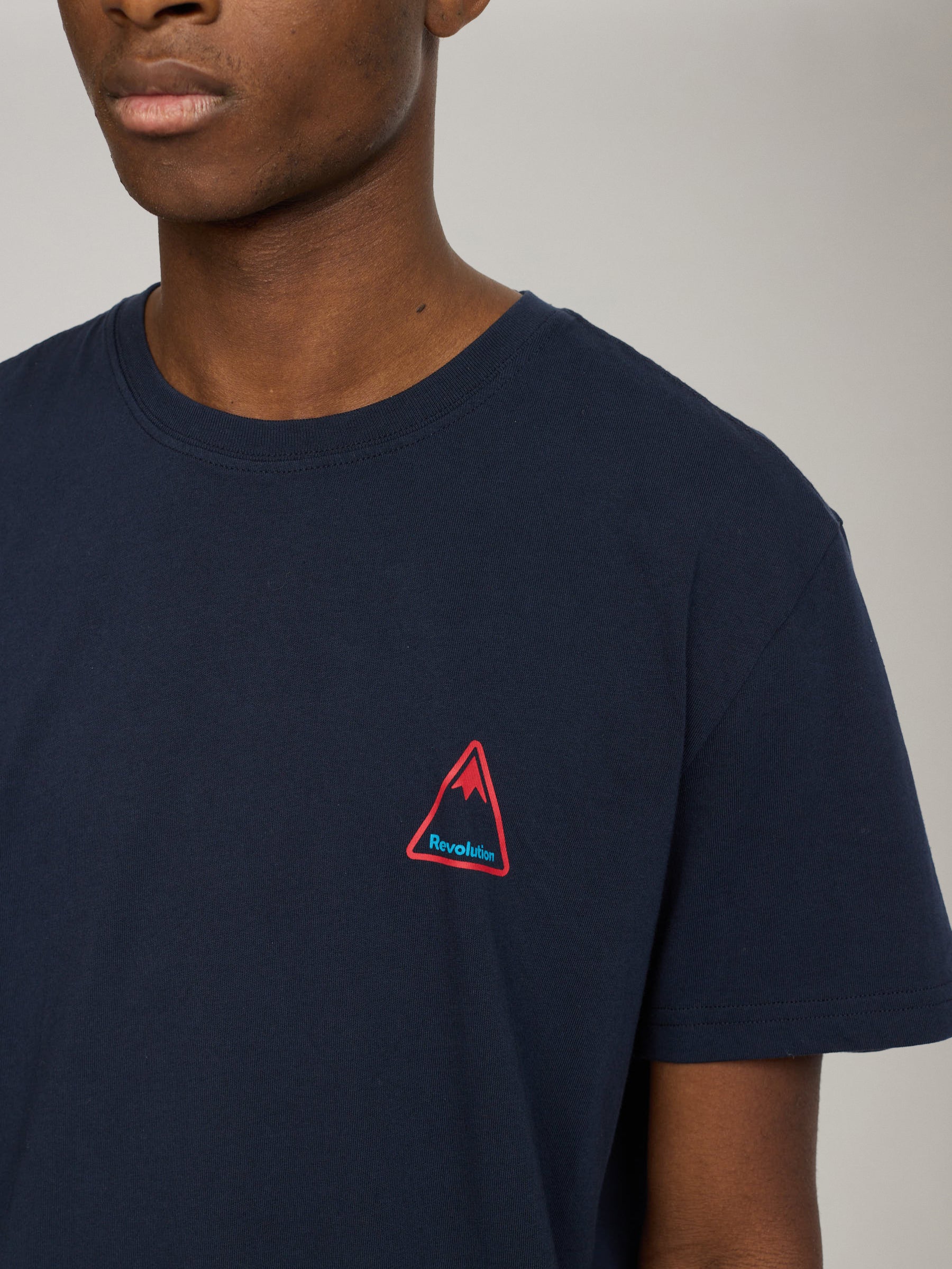 REVOLUTION - Hike T-Shirt -