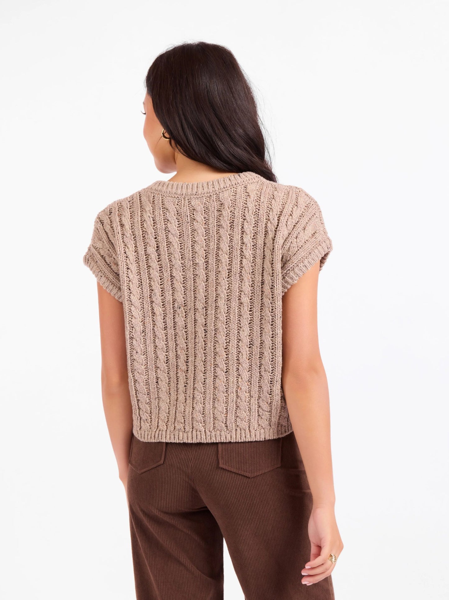 Effortless Cable Knit Sleeveless Sweater