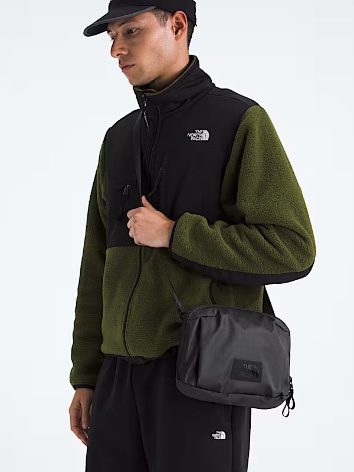 THE NORTH FACE - Base Camp Voyager Pro Crossbody Bag -