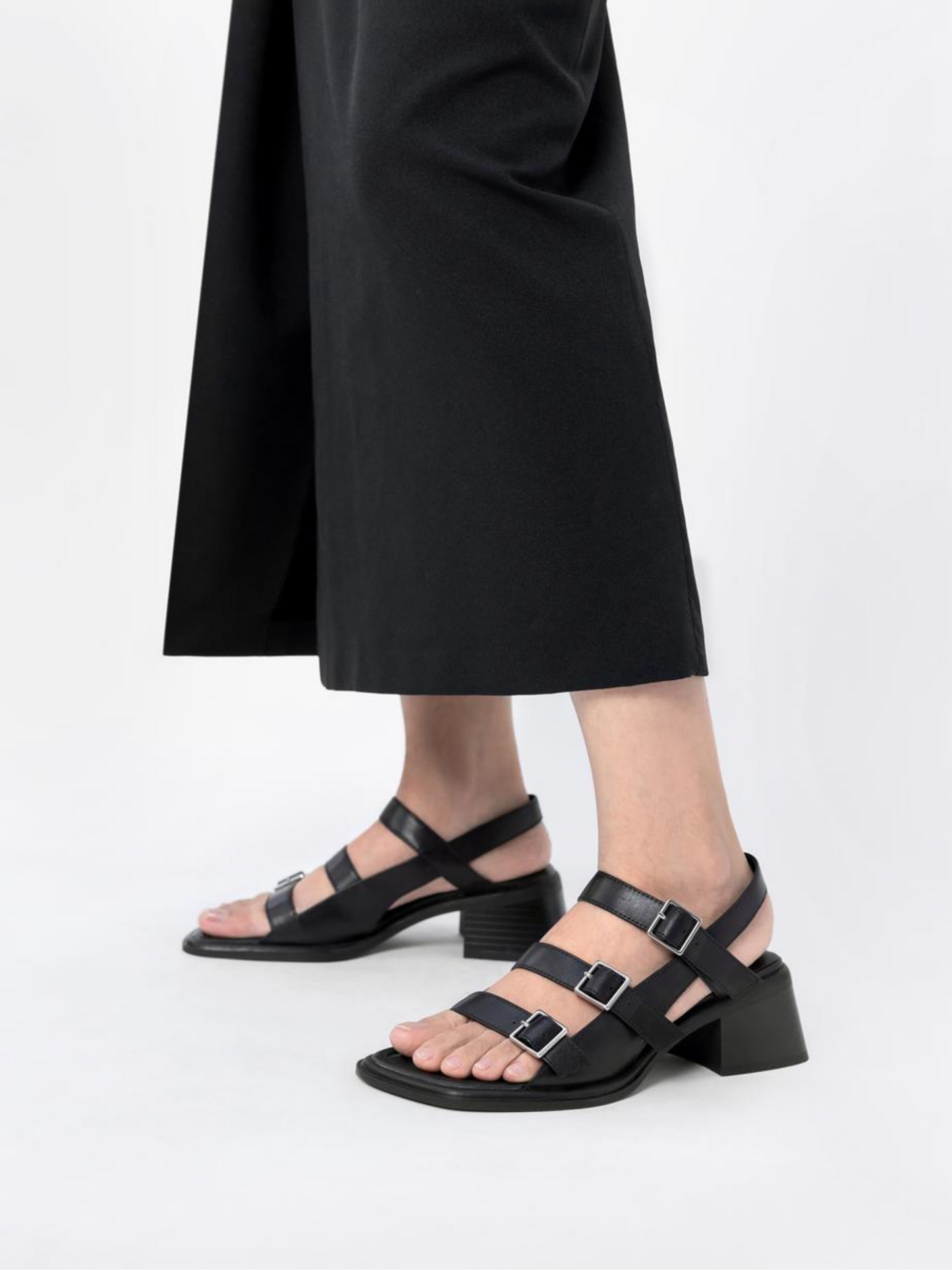 VAGABOND SHOEMAKERS-Ines 3-Strap Sandal-Black