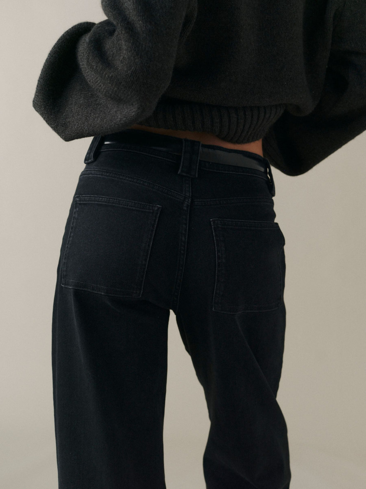 BNA Soft Curve Barrel Jeans