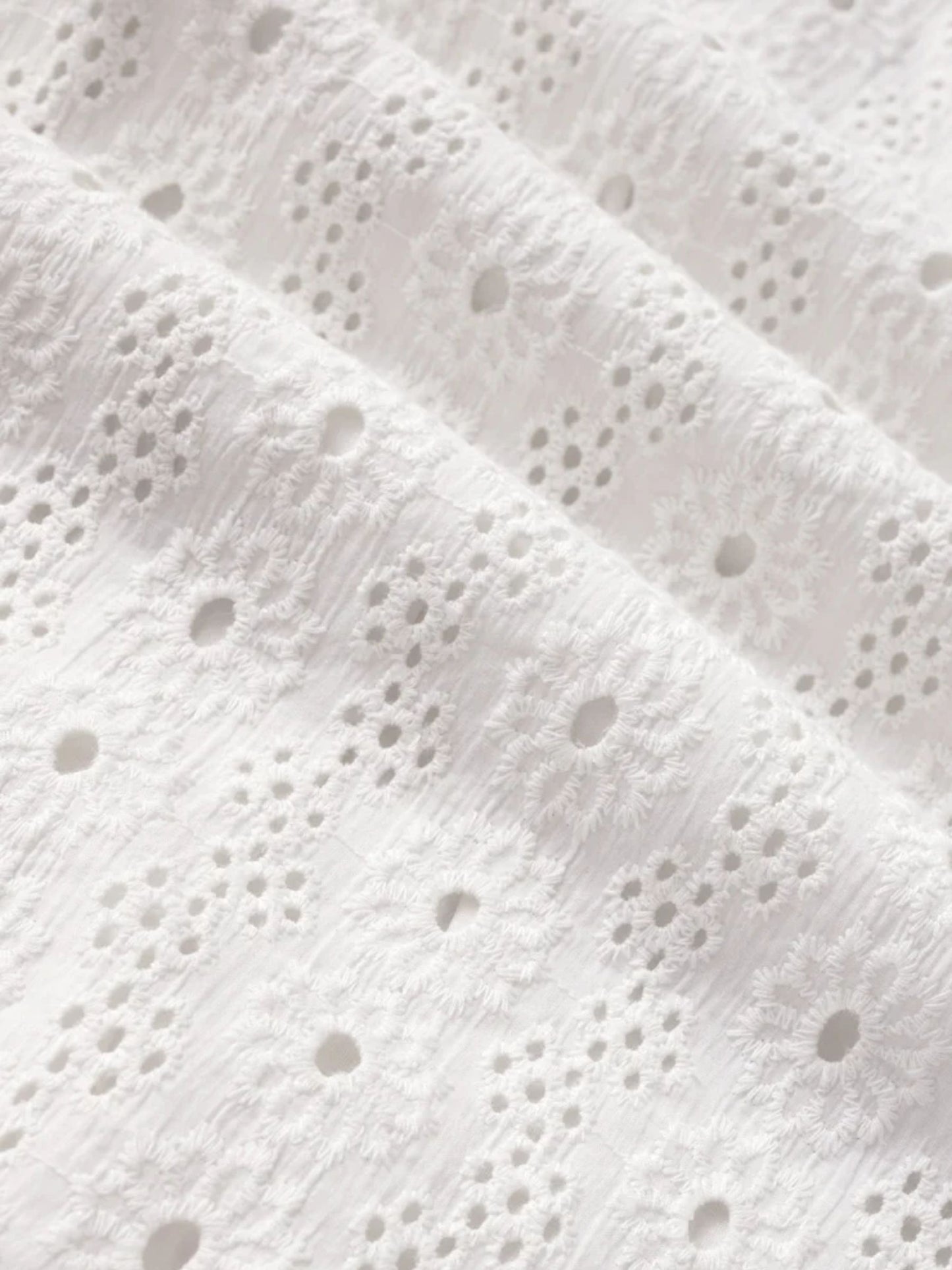 Z SUPPLY - Bria Eyelet Top -