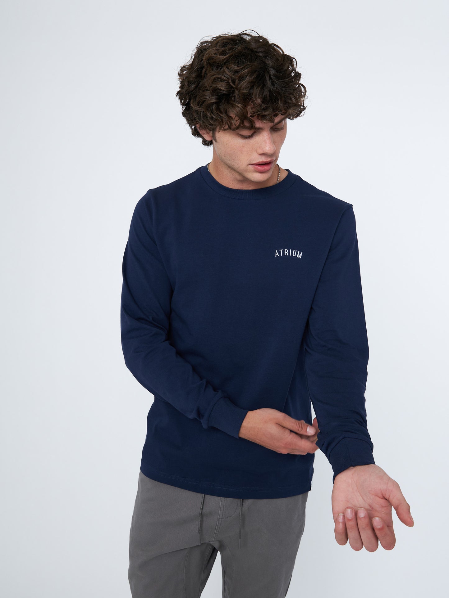 m tops - ATRIUM - Classic Cotton Jersey Long Sleeve Curve Logo Tee - PLENTY