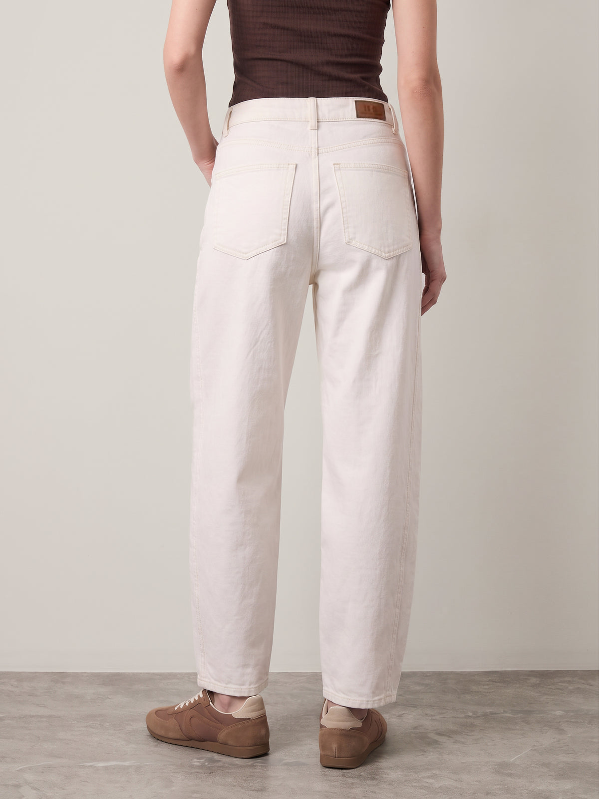 Anna Barrel Jeans