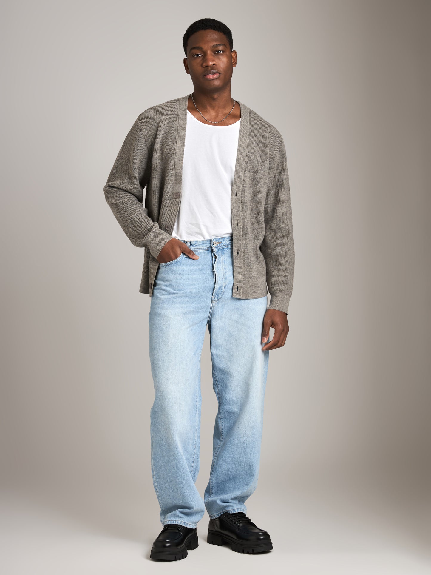 ATRIUM - Waffle Classic Cardigan Sweater - Heather Grey Seal