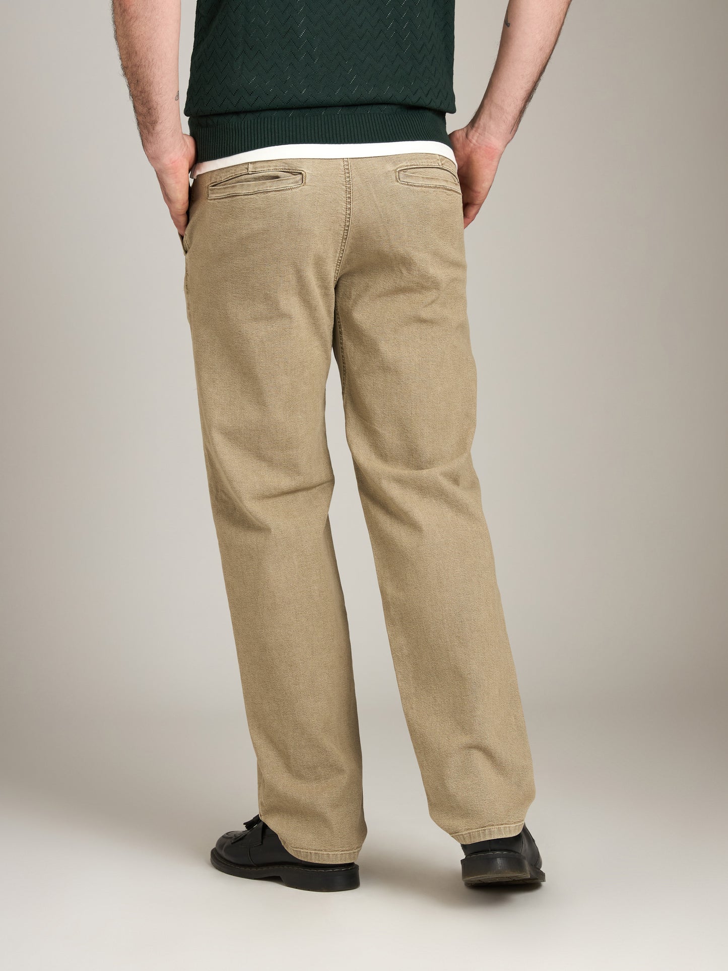 Stretch Canvas Relaxed Straight Chino