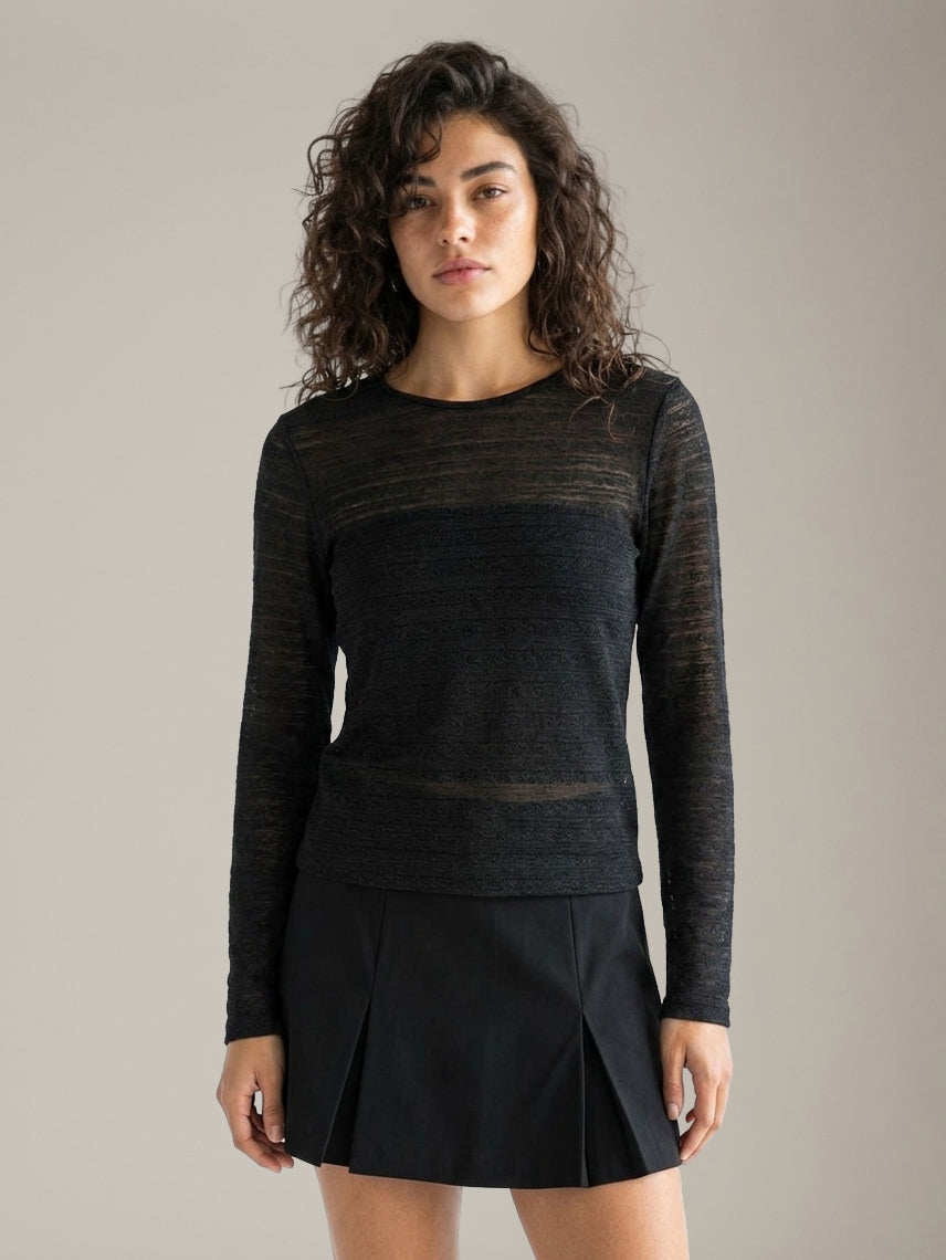 LOVEFINN - Lace Longsleeve Top - 