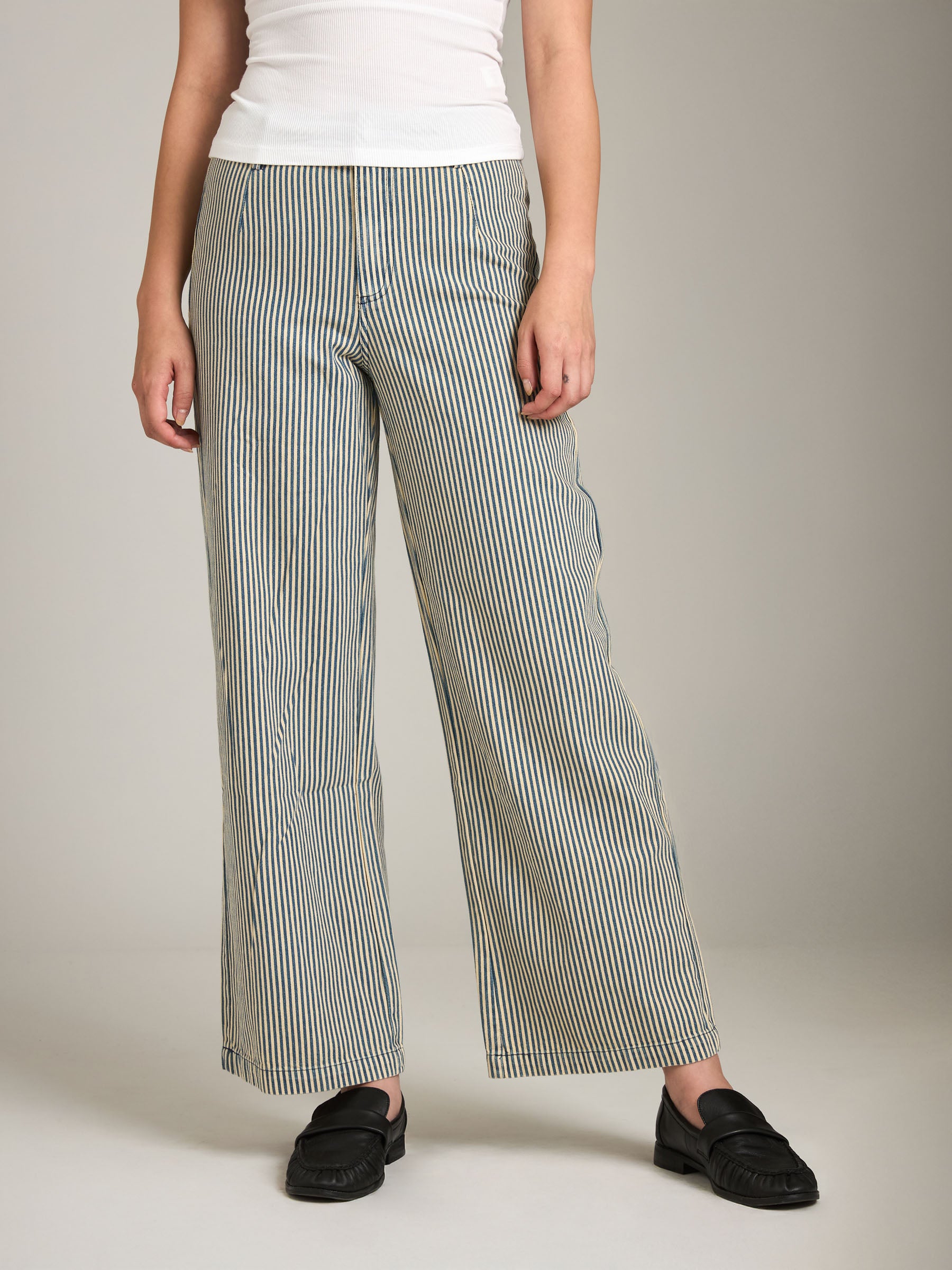 LOVEFINN - Wide Hem Stripe Pant - 