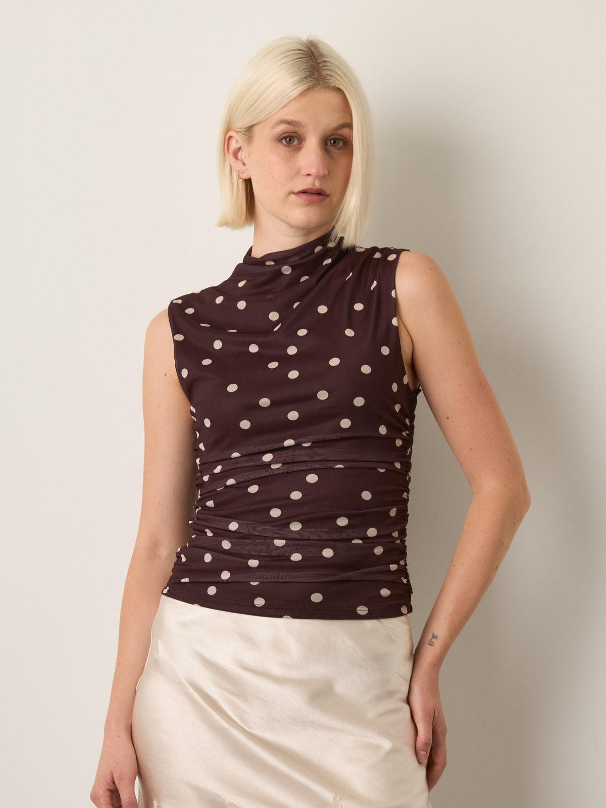 LOVEFINN - Polka Dot Mockneck Shell - 