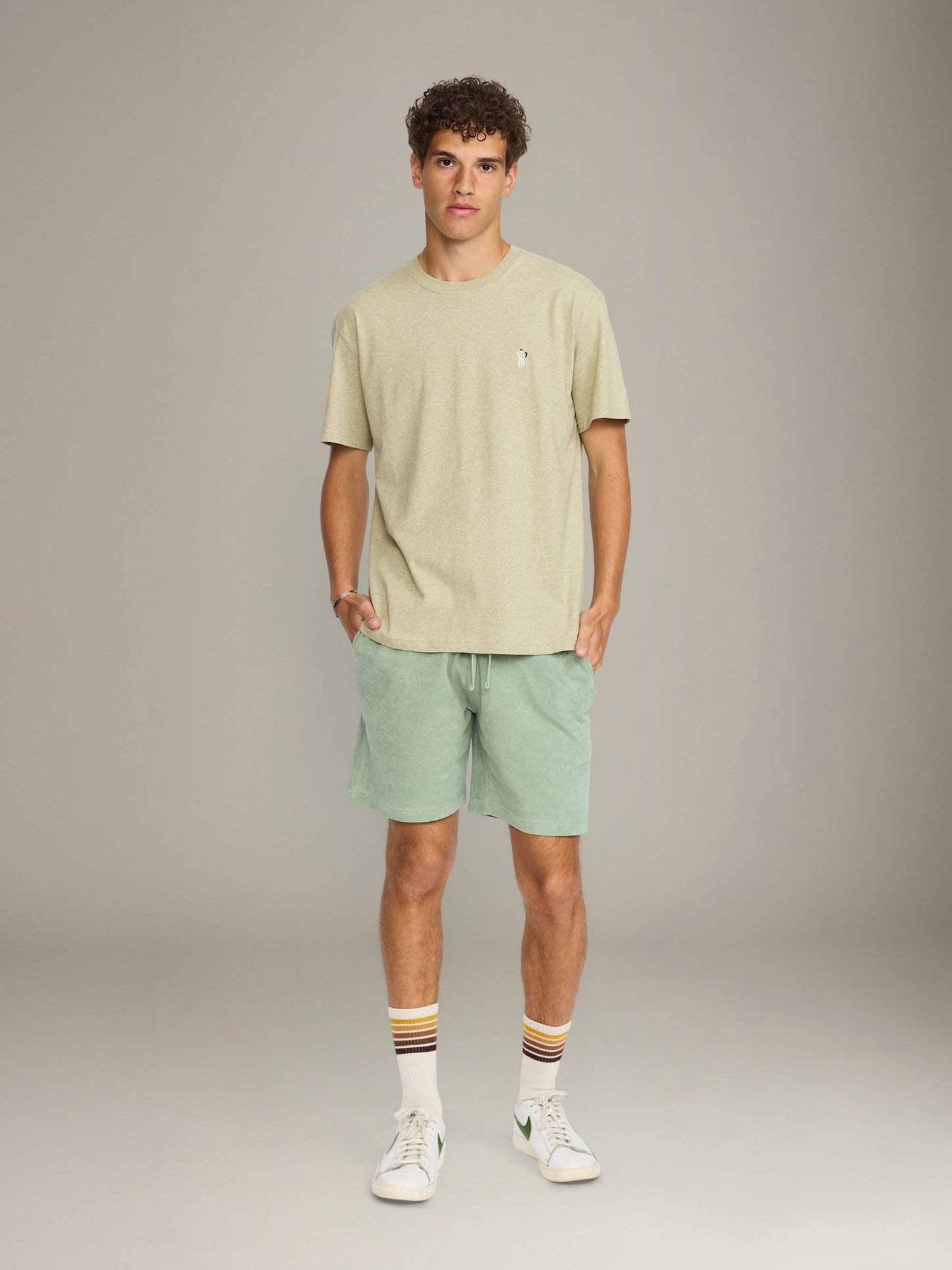 REVOLUTION - Espresso Embroidery T-Shirt - Light Green