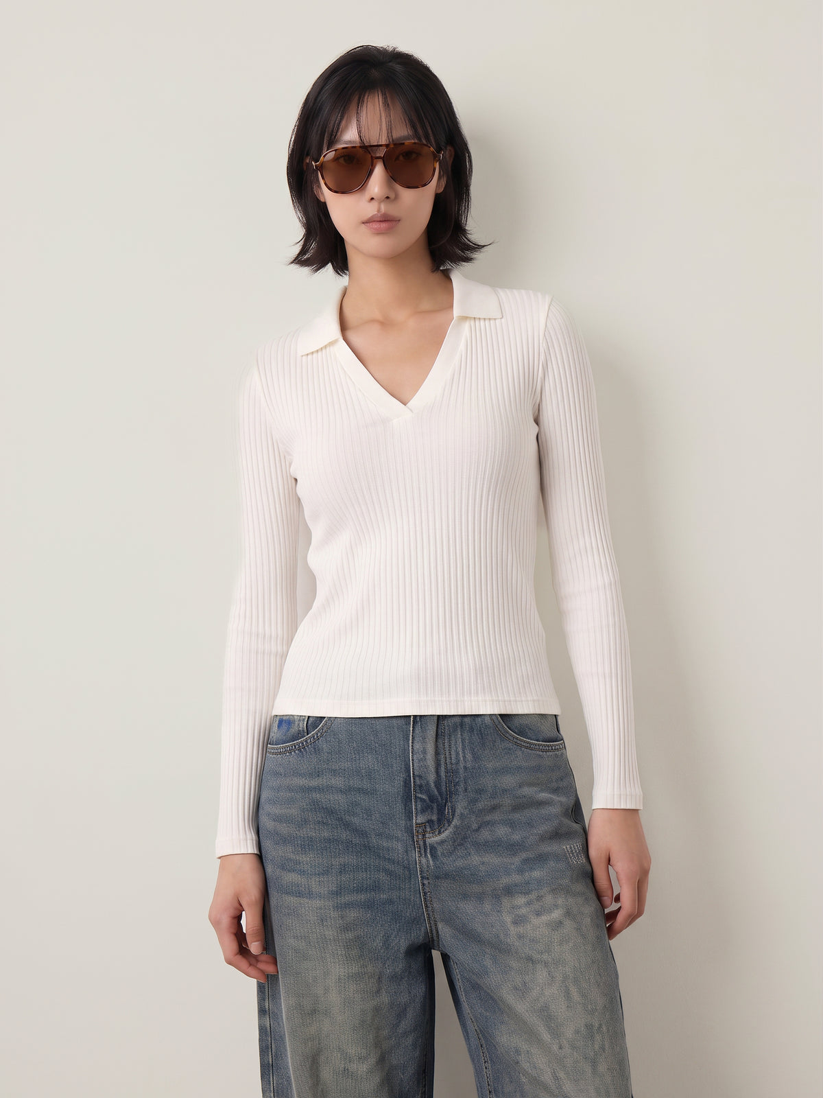 Daisy V-Neck Top