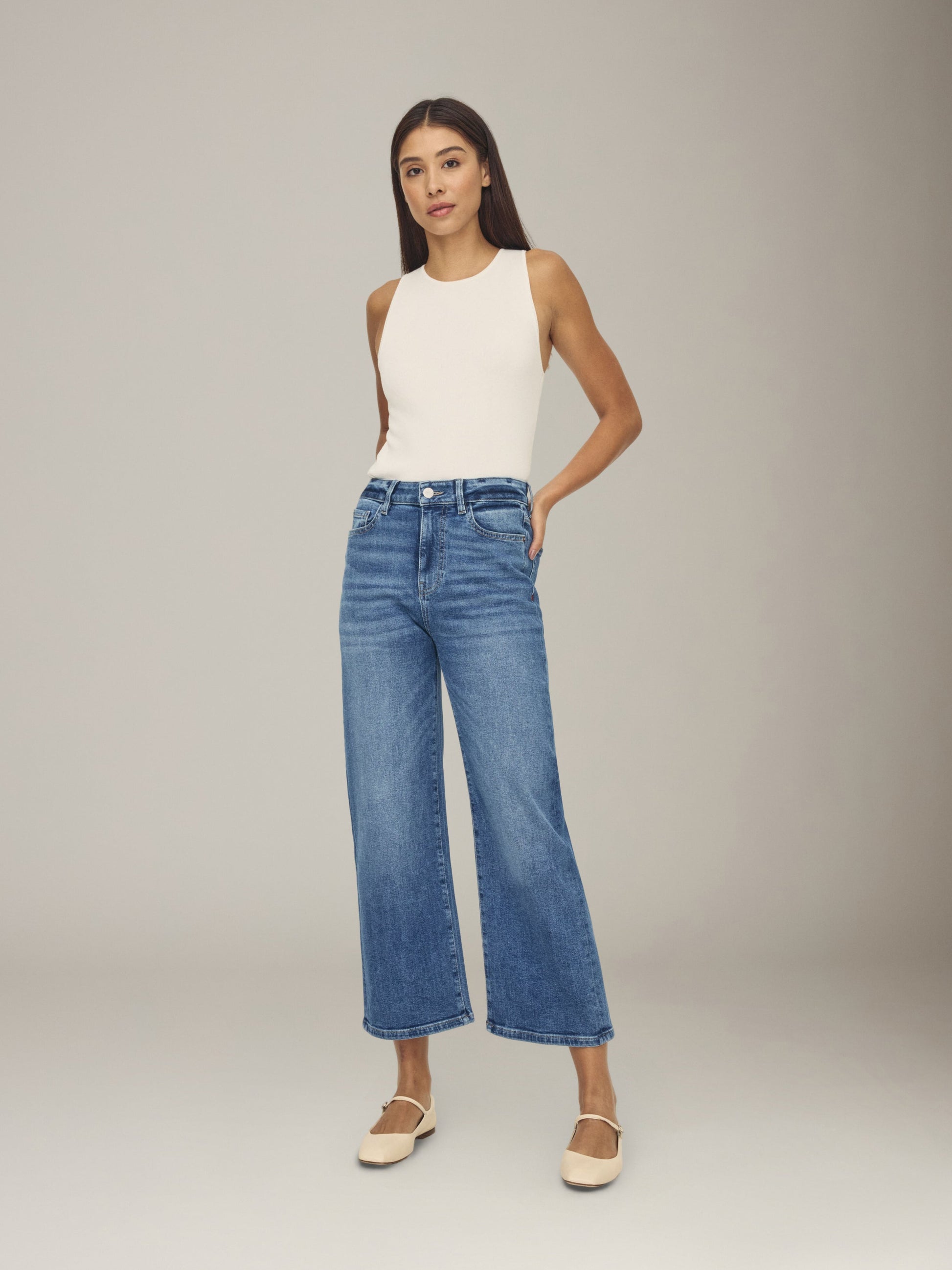 WARP & WEFT - ICN Crop Wide Leg Jeans - 