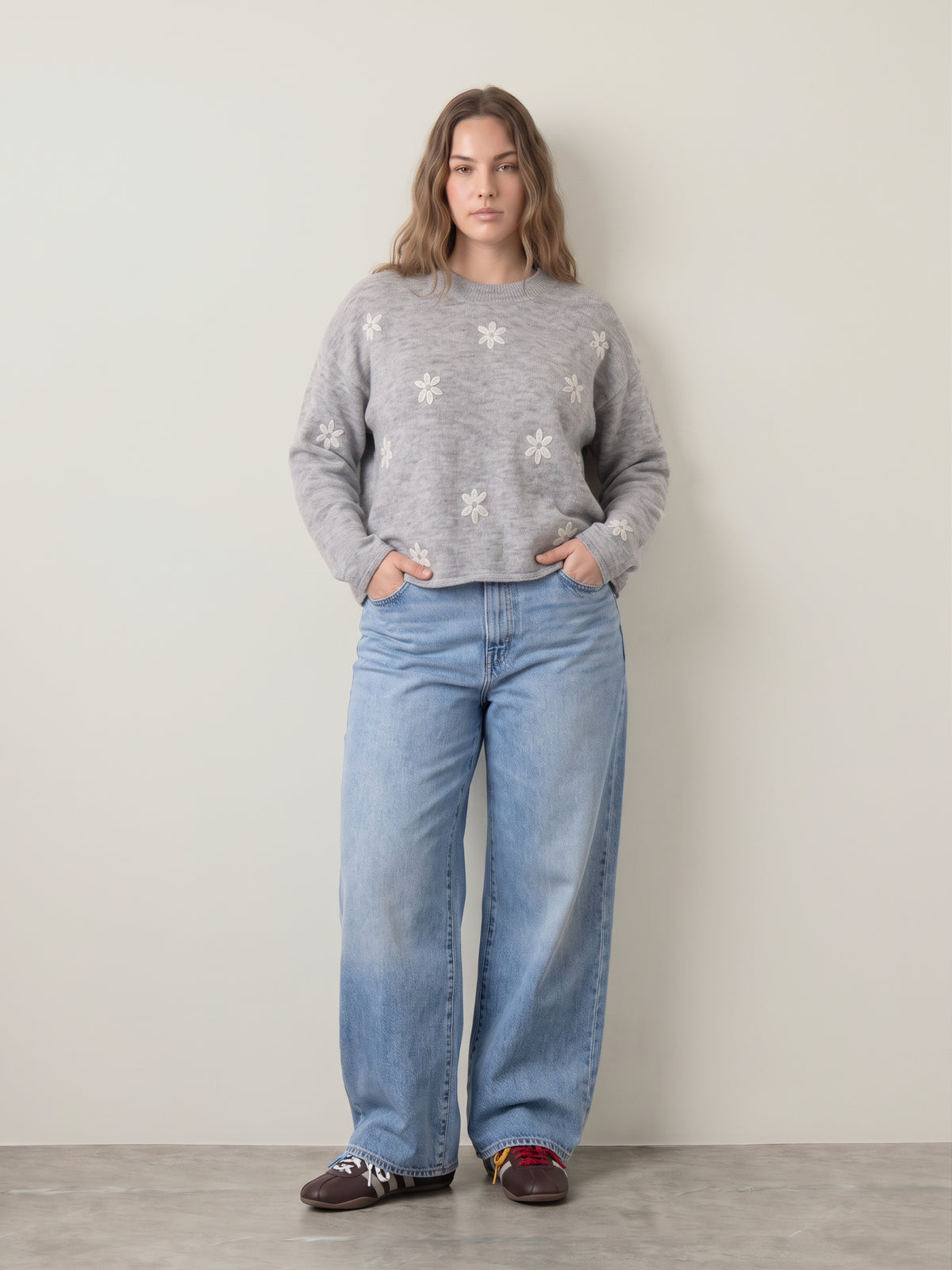 LYLA + LUXE - Aiden Daisy Crewneck Sweater - 