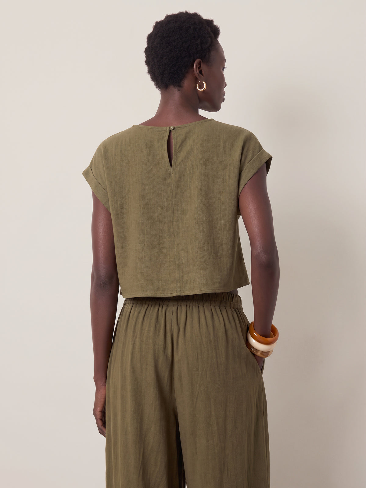 Sugarloaf Cuffed Top