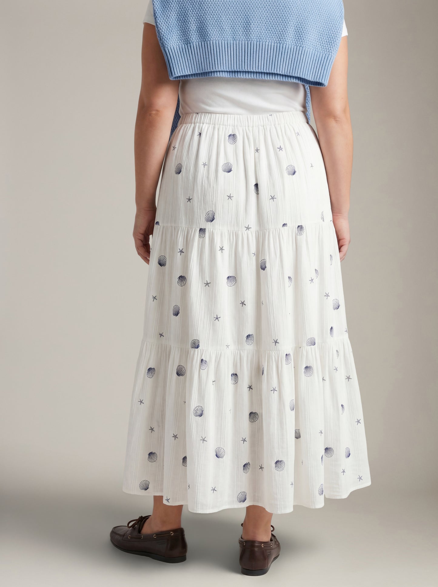 LOVEFINN - Printed Tiered Maxi Skirt - 