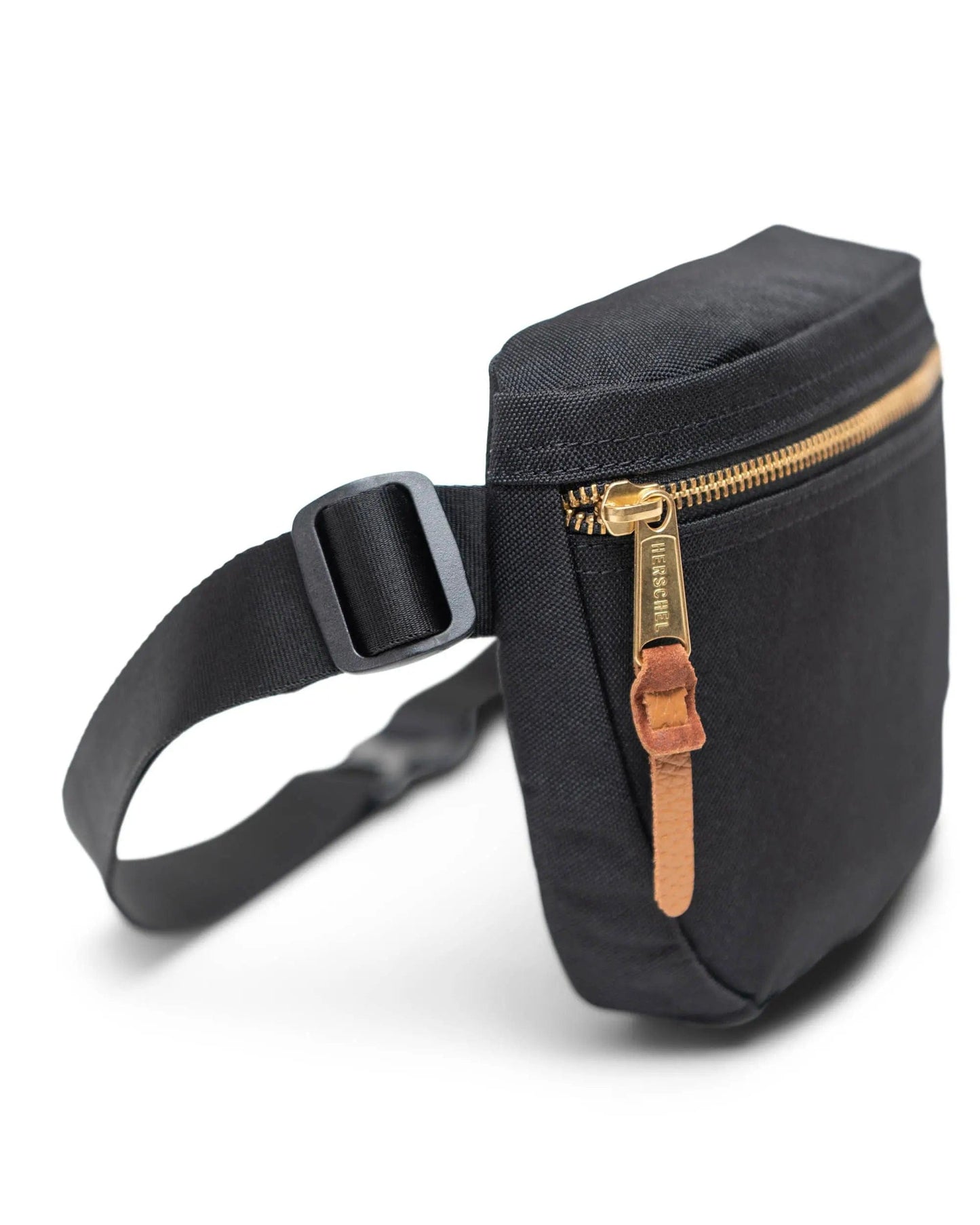 Settlement Hip Pack