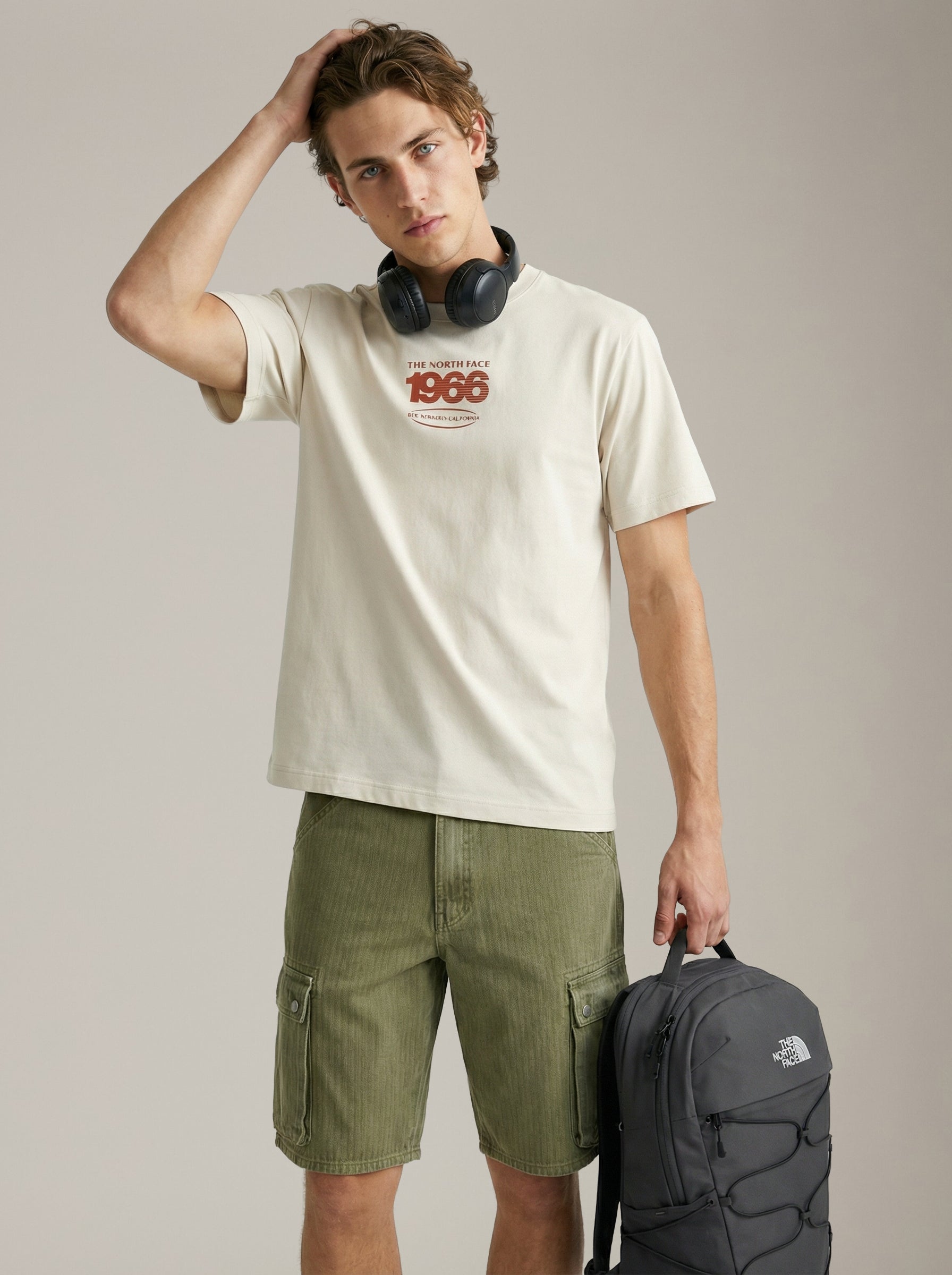 THE NORTH FACE - Track Relaxed Shortsleeve T-Shirt - 