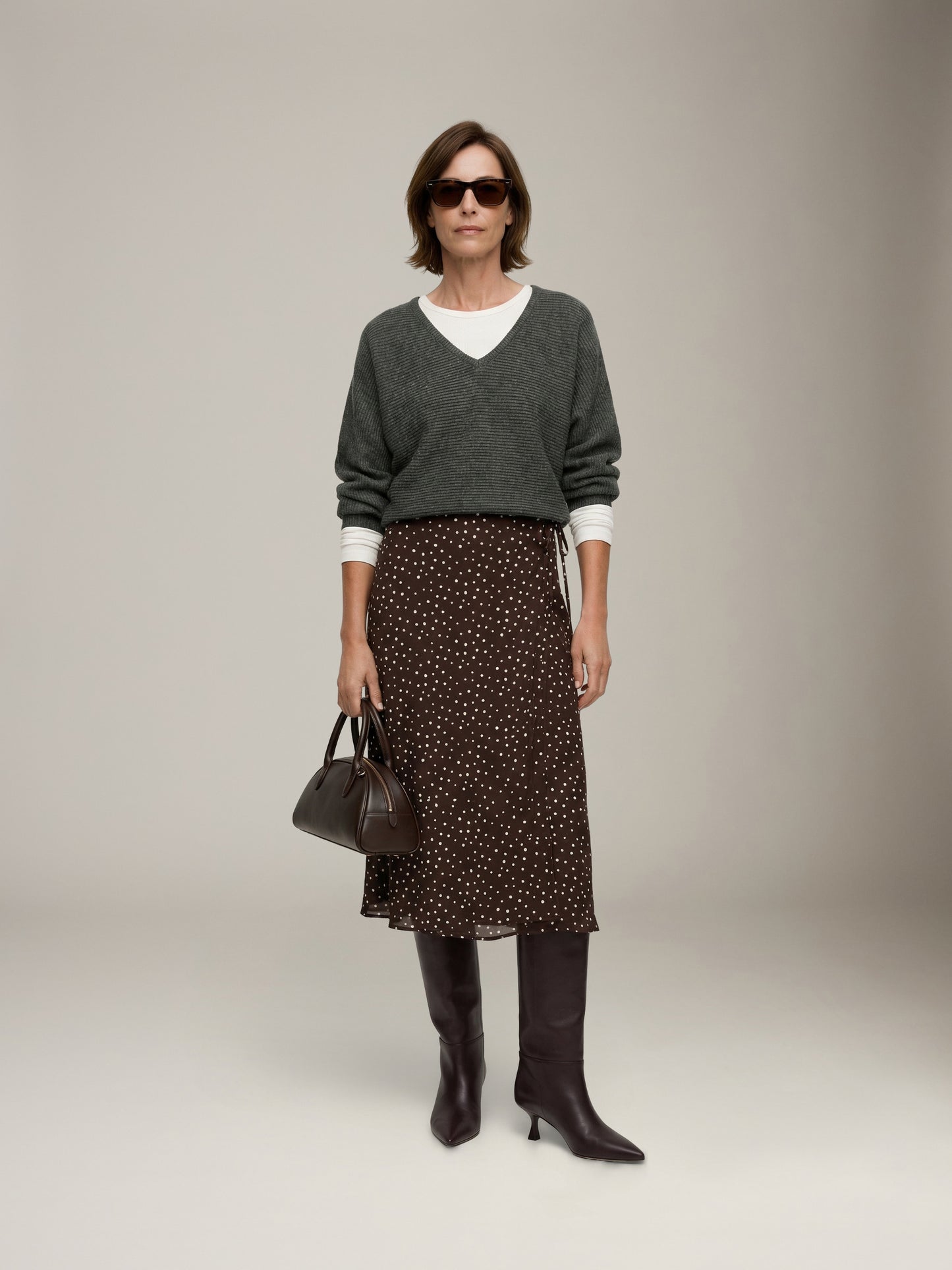 LOVEFINN - V-neck Longsleeve Top - Charcoal
