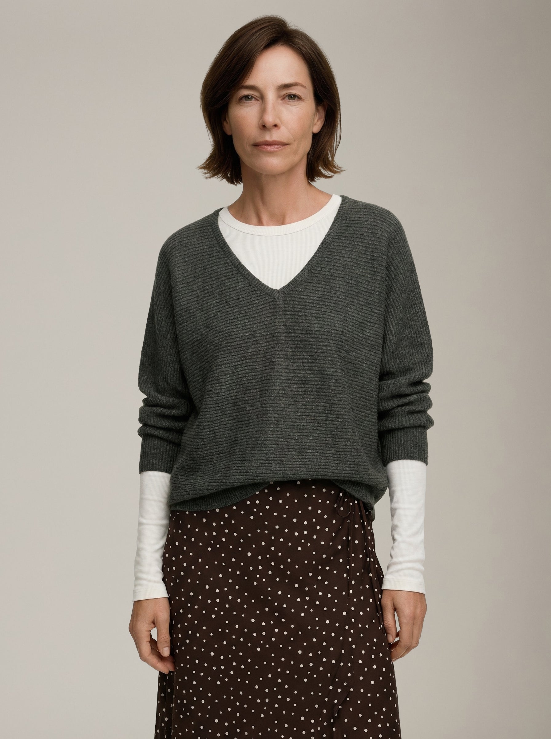 LOVEFINN - V-neck Longsleeve Top - 