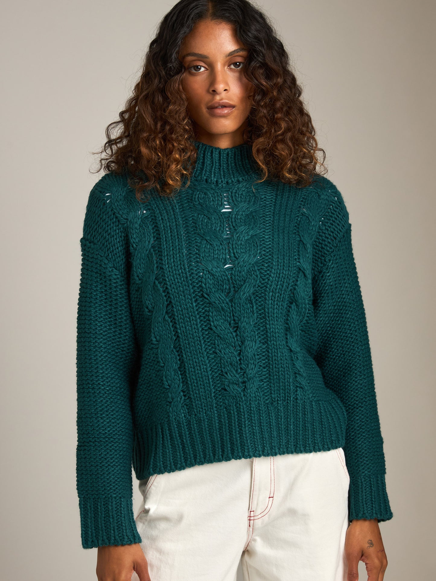 Mily Cable Knit Cropped Pullover Sweater