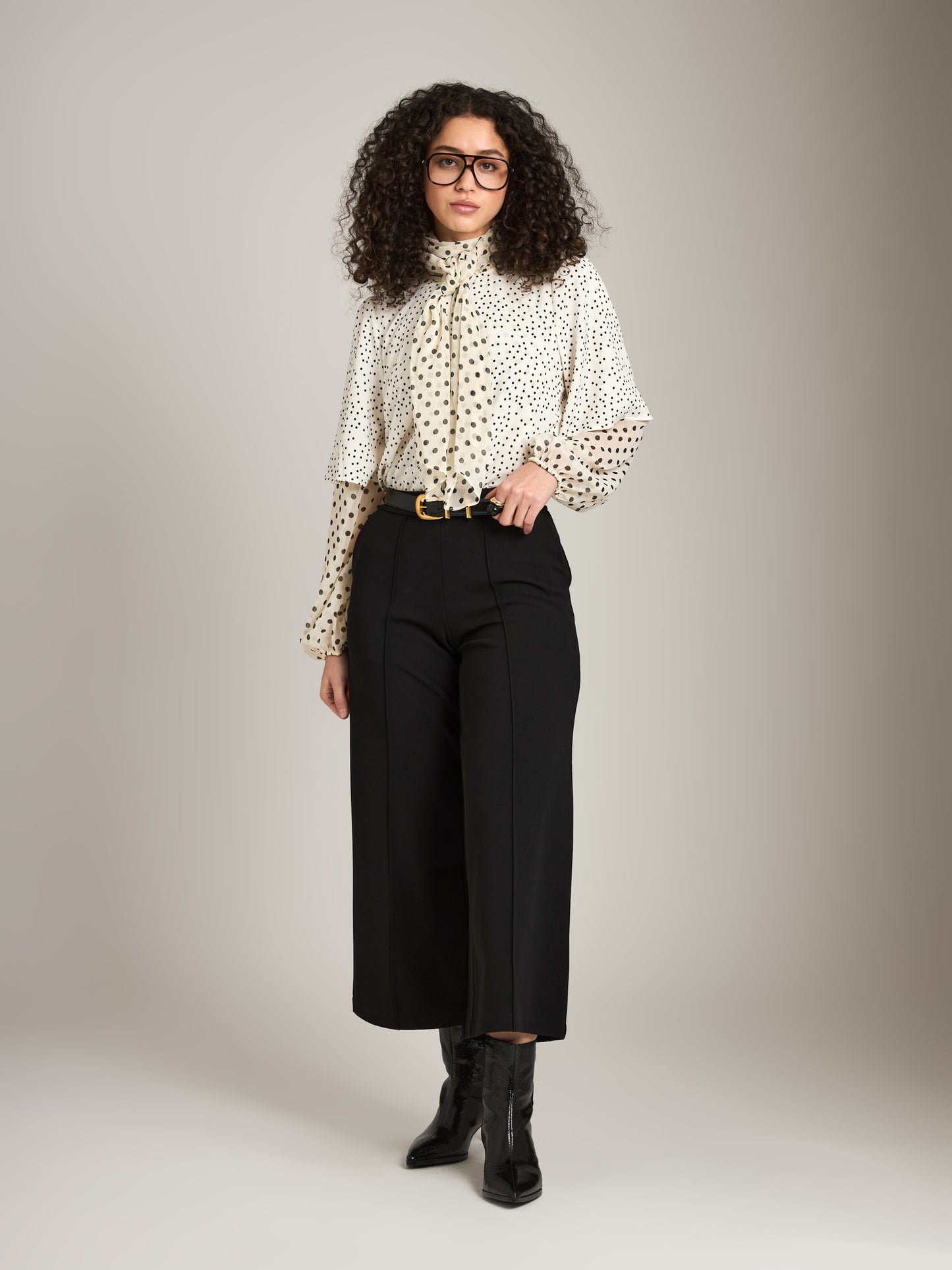 MONK & LOU - Amy Pintuck Cropped Wide Leg Pants - Black