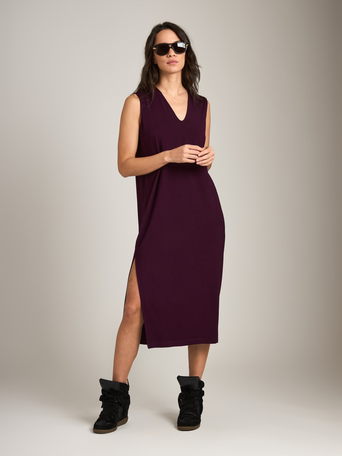 MONK & LOU - Drea Soft V-Neck Maxi Dress - 