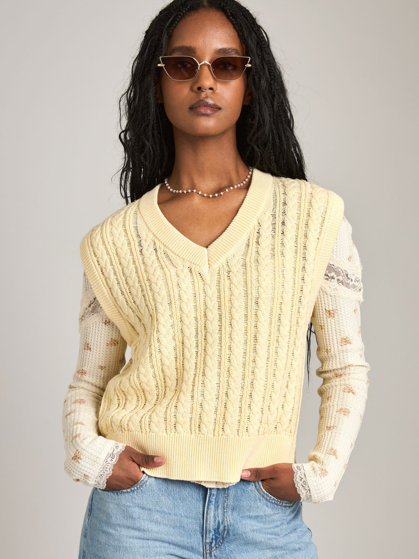 MONK & LOU - Eadie Cable V-neck Vest - 