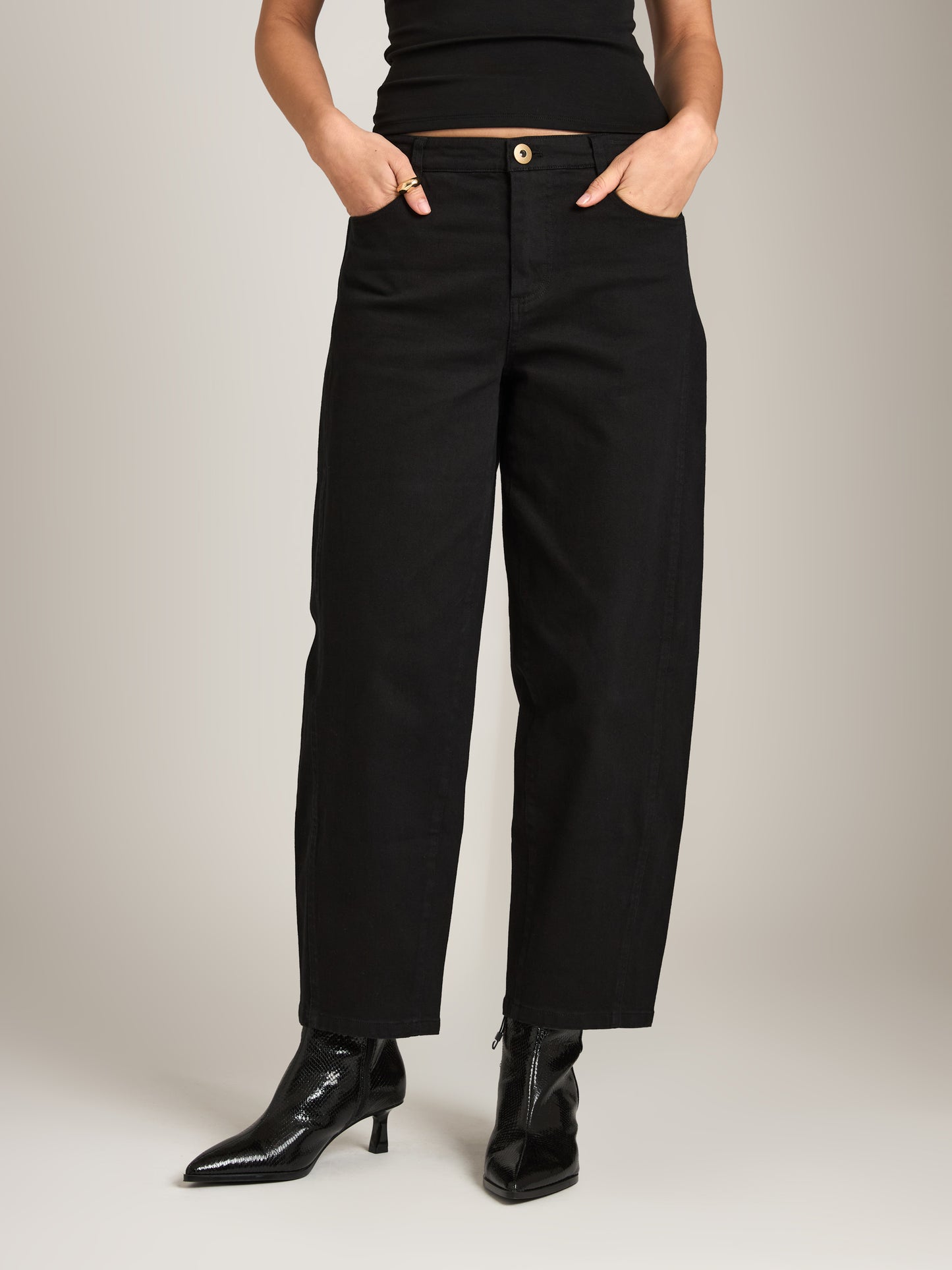 MONK & LOU - Julie Cropped Barrel Pants - 
