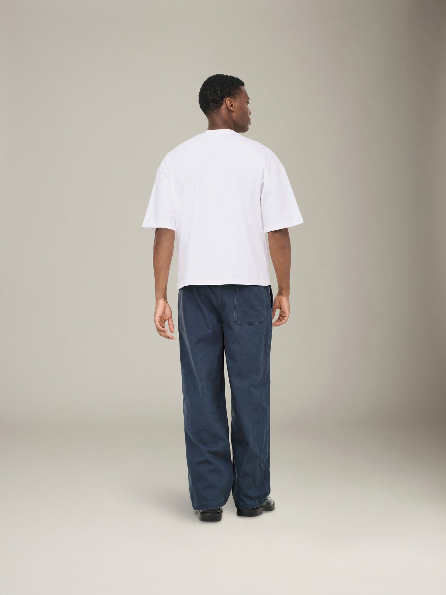 ONLY & SONS - Fred Relaxed Shortsleeve Crop T-Shirt - 