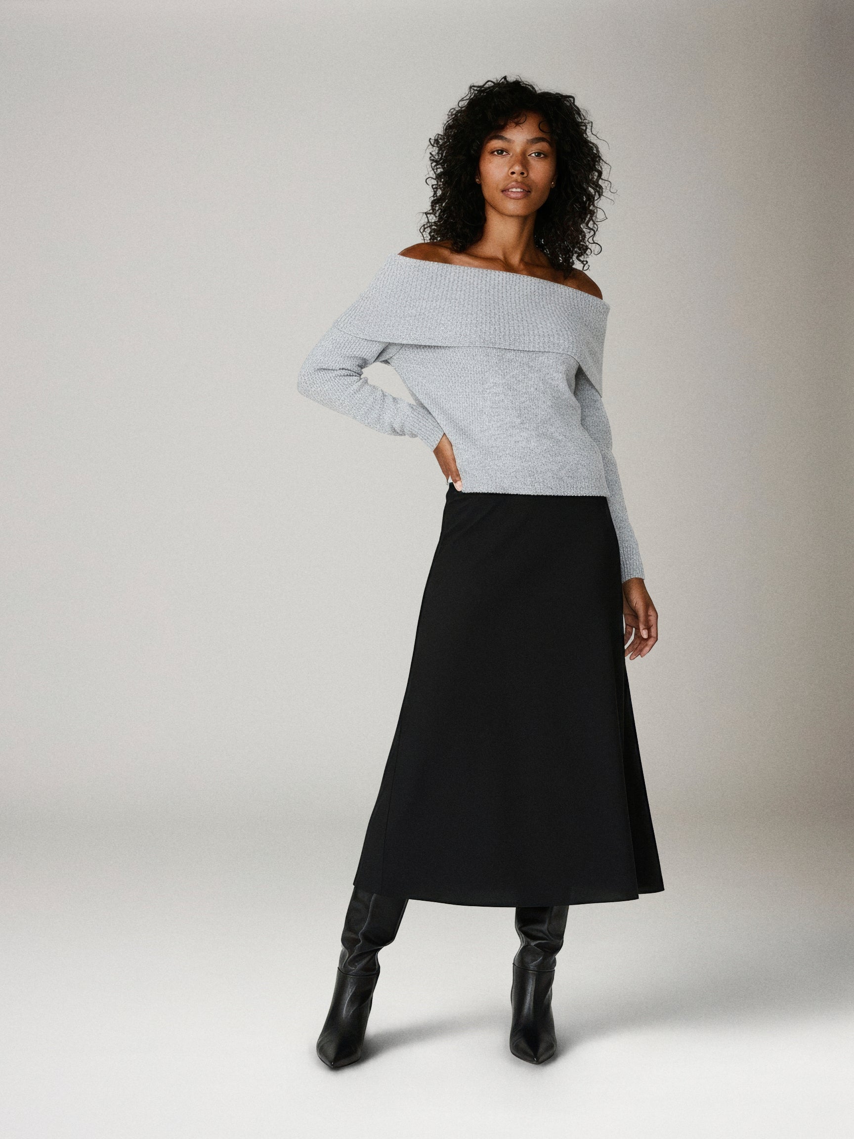 LOVEFINN - Angelique Off Shoulder Pullover Sweater - 