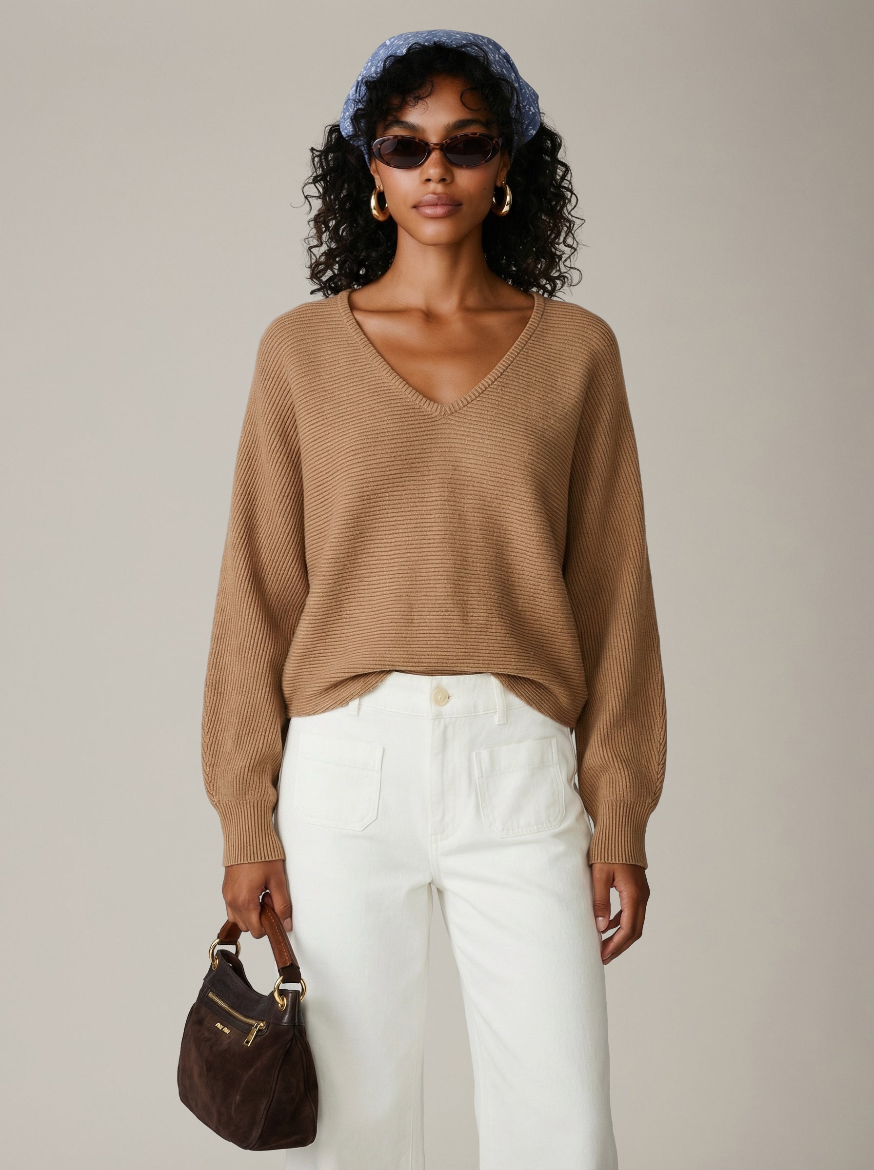 LOVEFINN - V-neck Longsleeve Top - 
