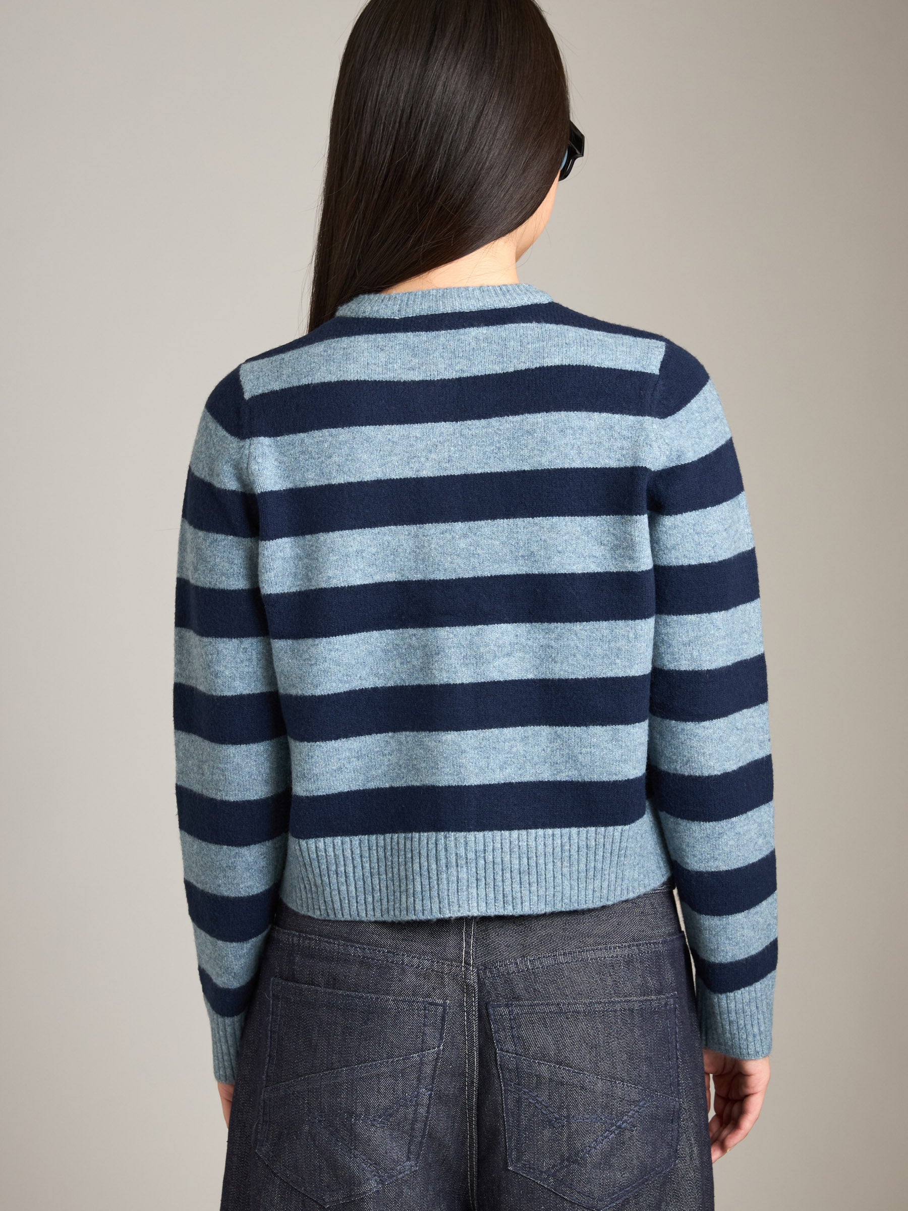PROPAGANDA - Lacie Crewneck Cardigan - 