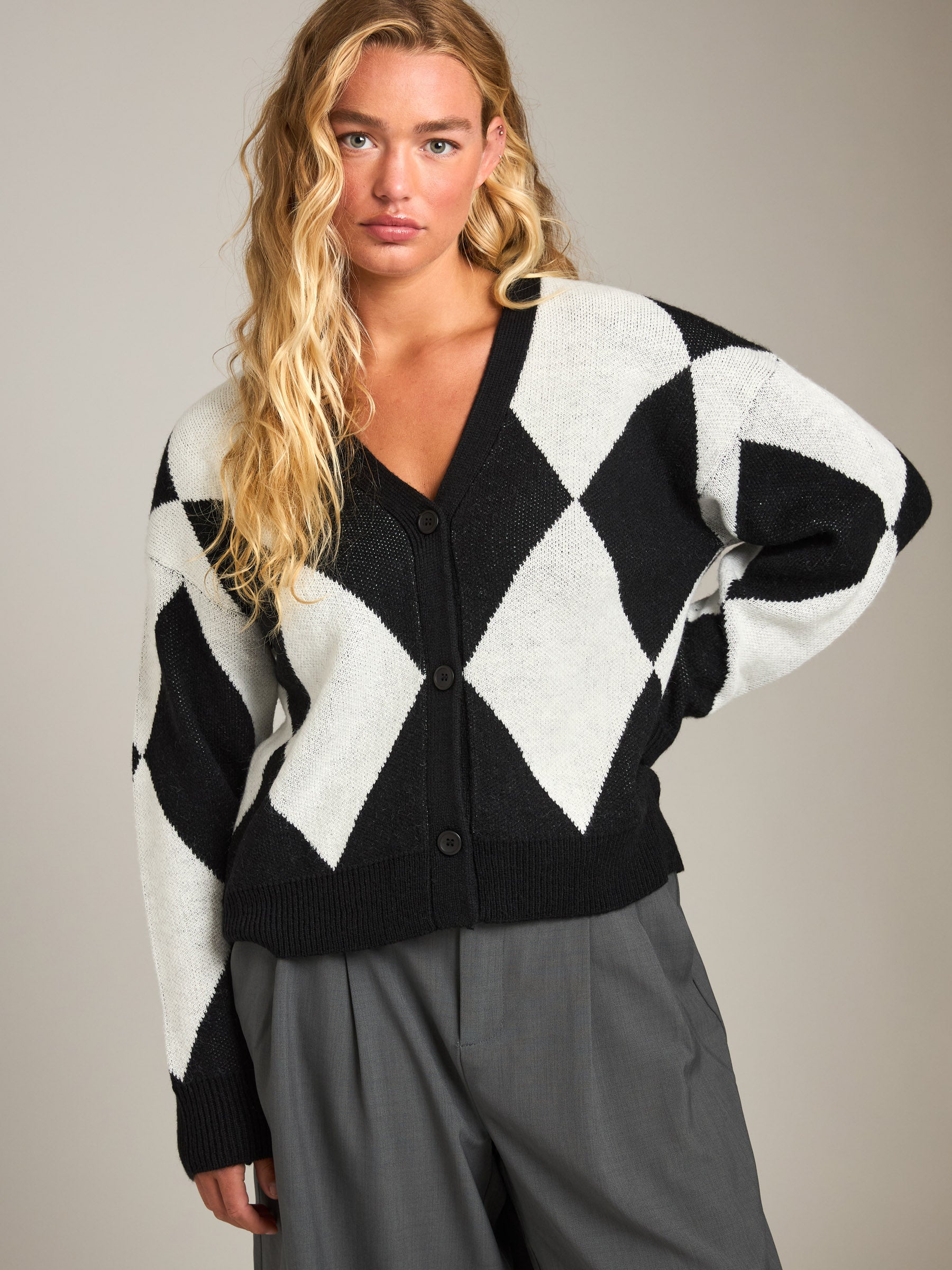 PROPAGANDA - Oliver Argyle Check Cardigan - 