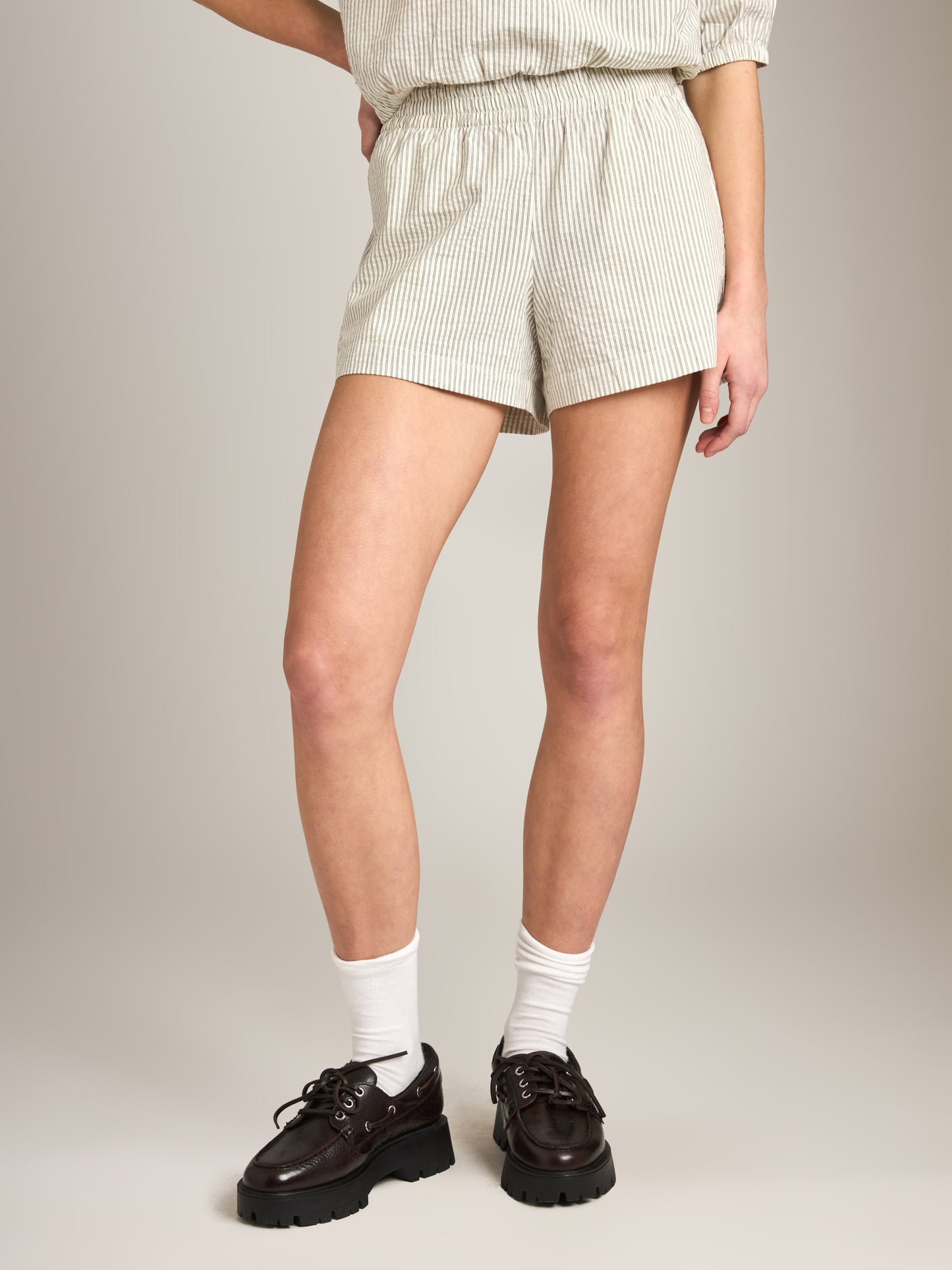 PROPAGANDA - Norris Pinstripe Shortie - 