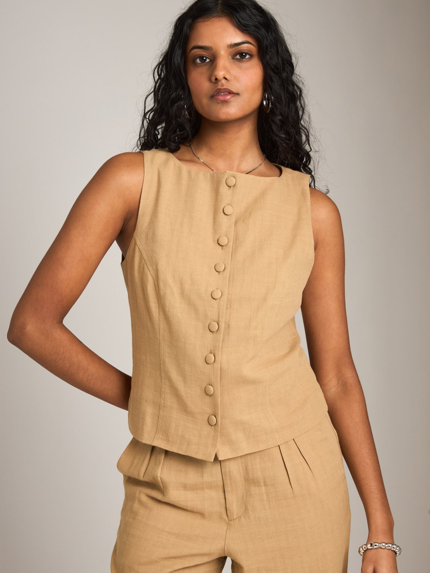 PROPAGANDA - Paige Boatneck Vest - 