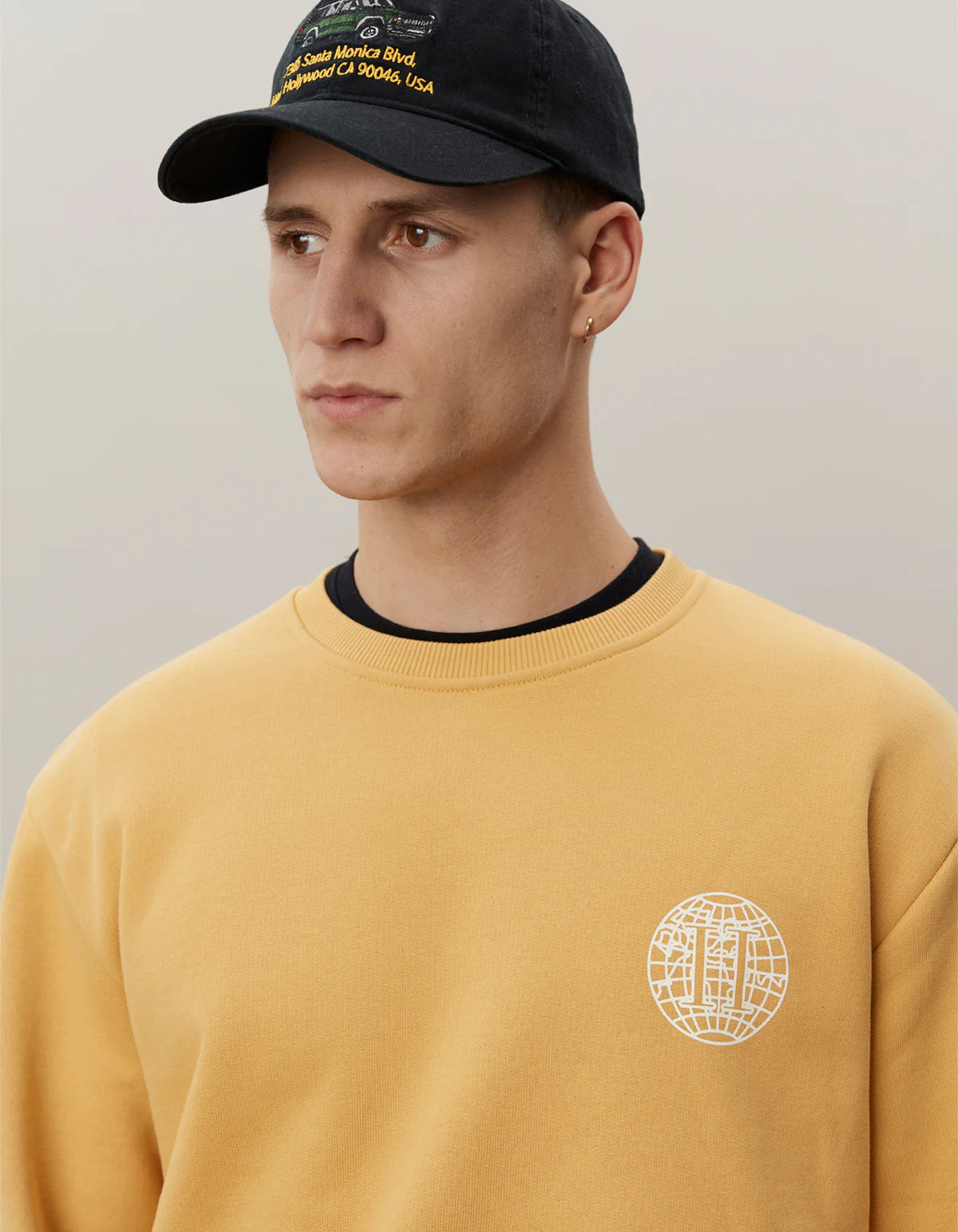 Globe Sweatshirt