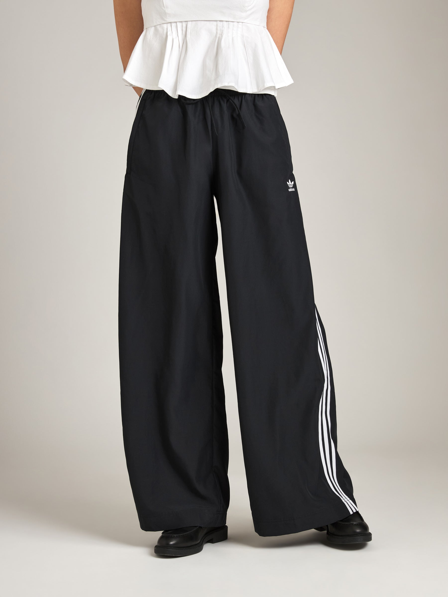 ADIDAS-Oversized Track Pant-Black