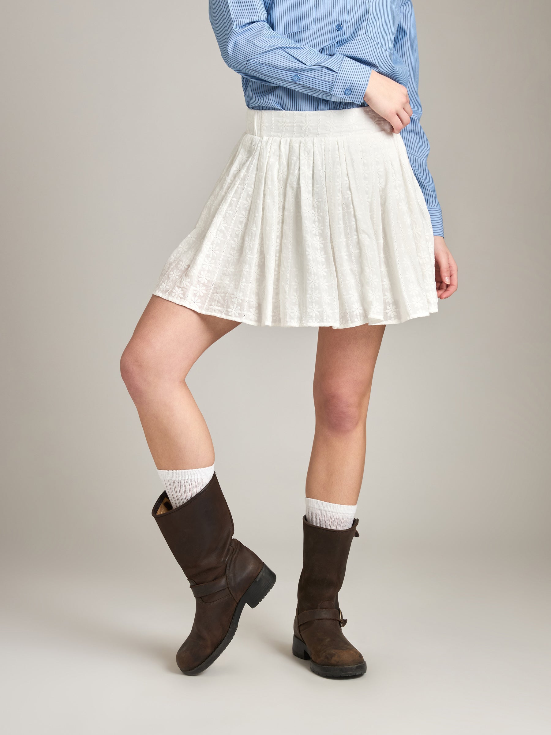 LOVEFINN-Eyelet Lace Skirt-White