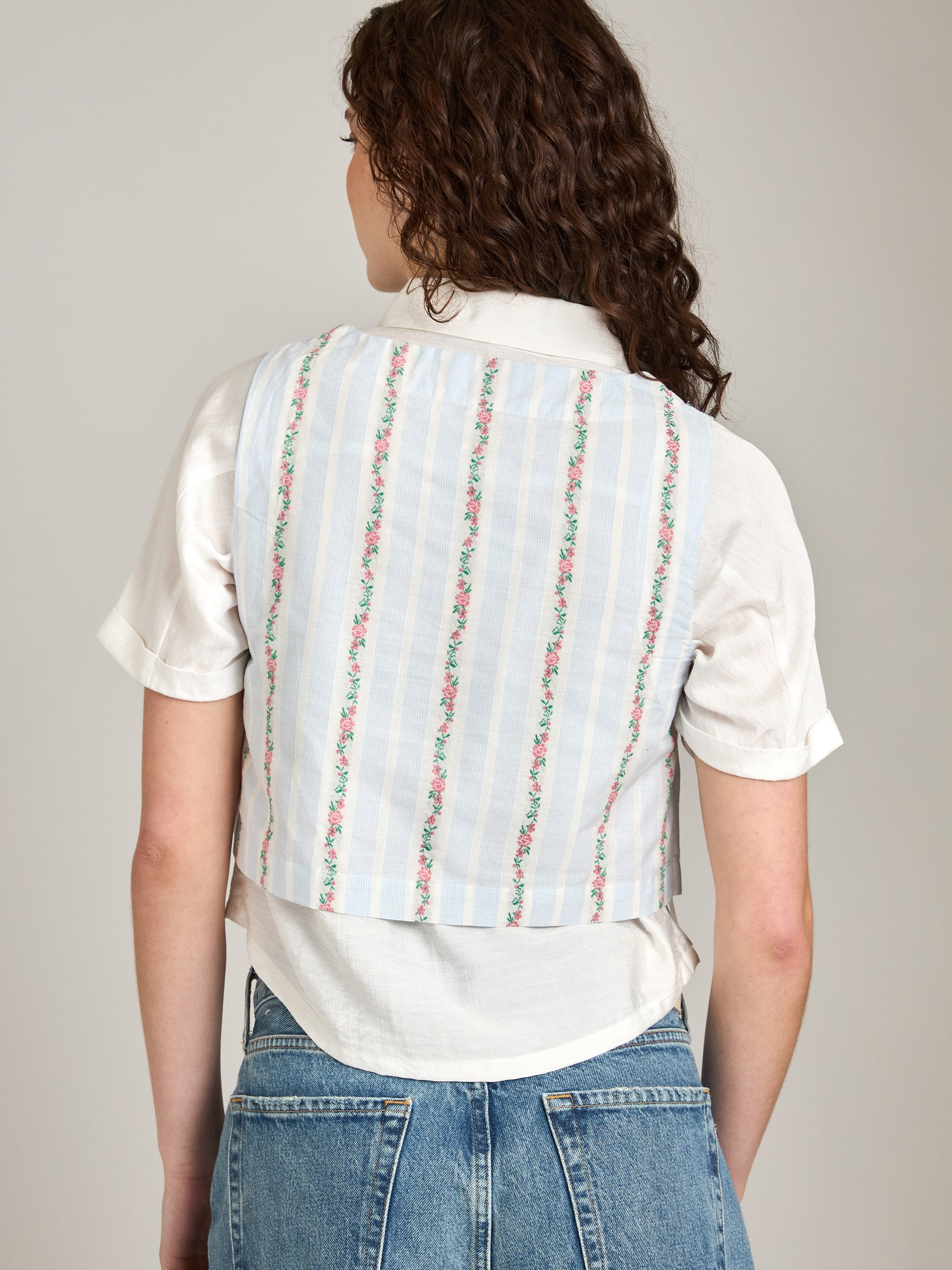 LOVEFINN-Floral Crop Top-Light Blue