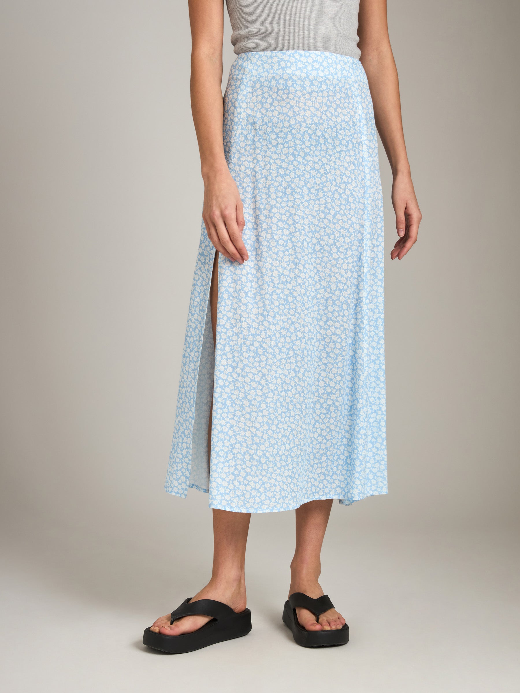 PROPAGANDA-Korane Floral High Slit Skirt-Sky