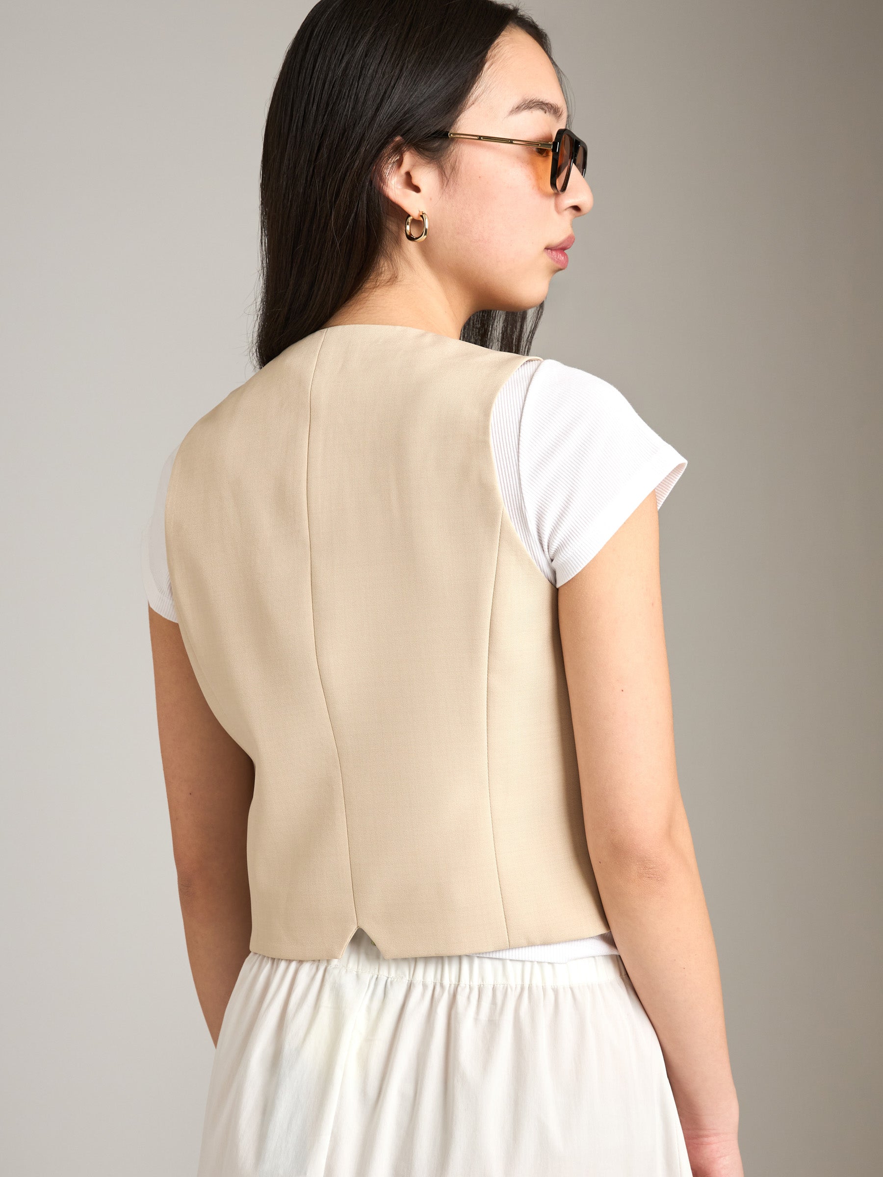 PROPAGANDA-Riley Fitted Vest-Sand
